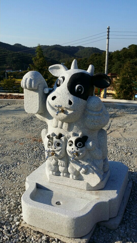 음수대 석재 젖소