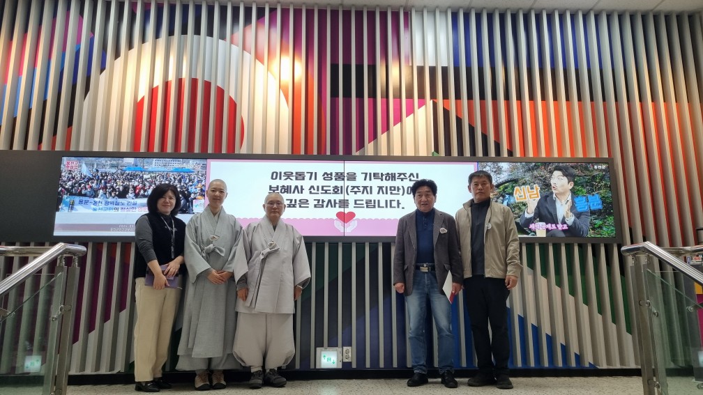 a445ef485ad1b.jpg