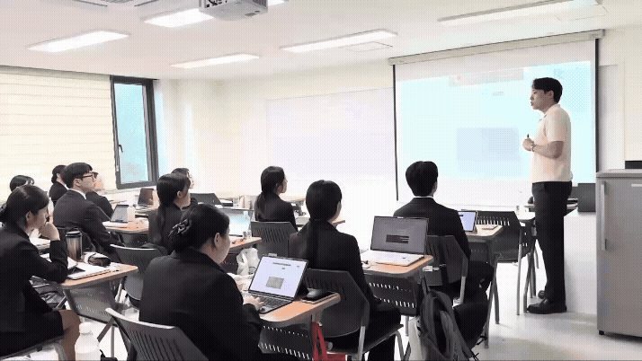 771b1295755de.gif