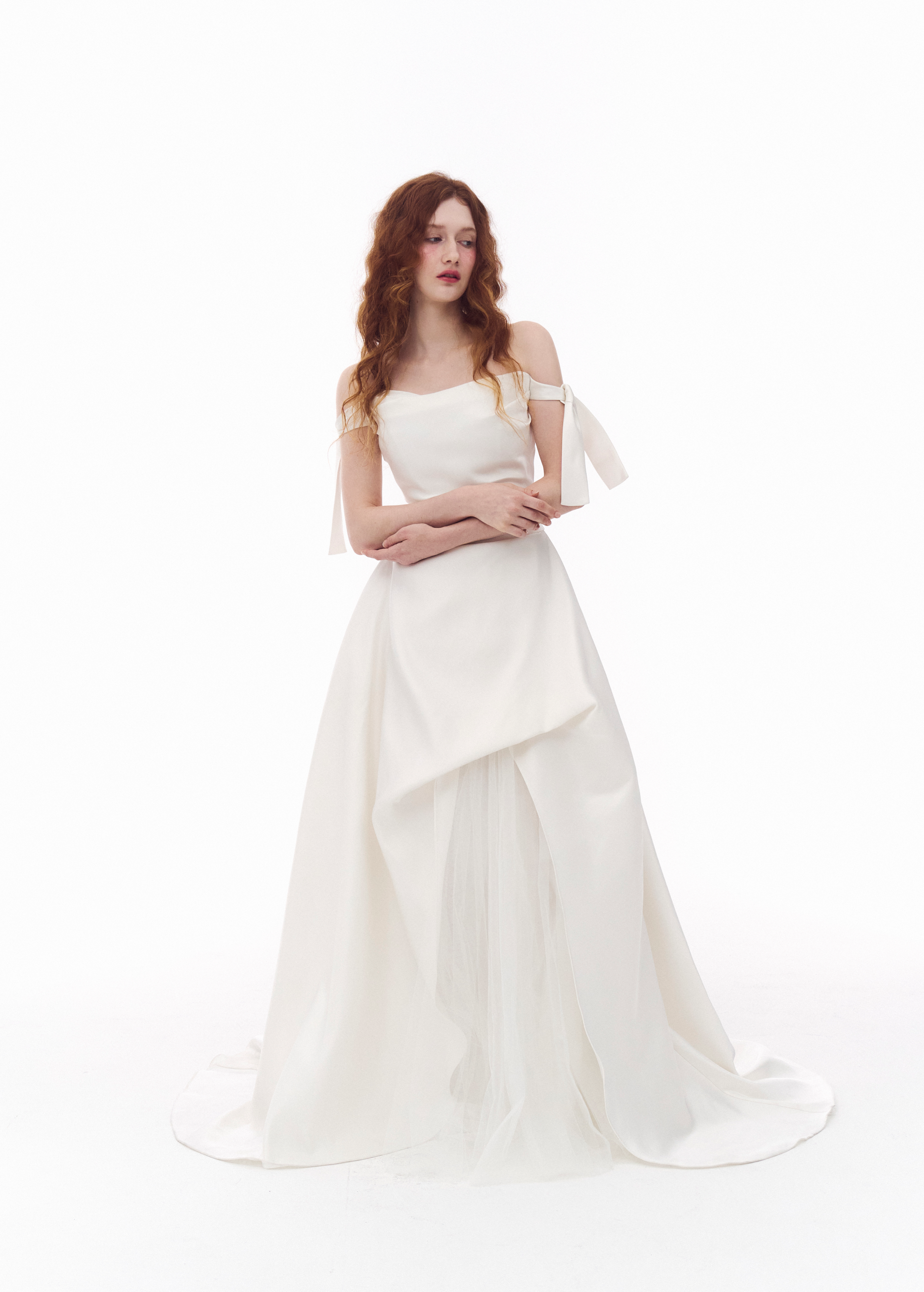 Taff Ribbon Tulle Dress_Rental 572,000₩