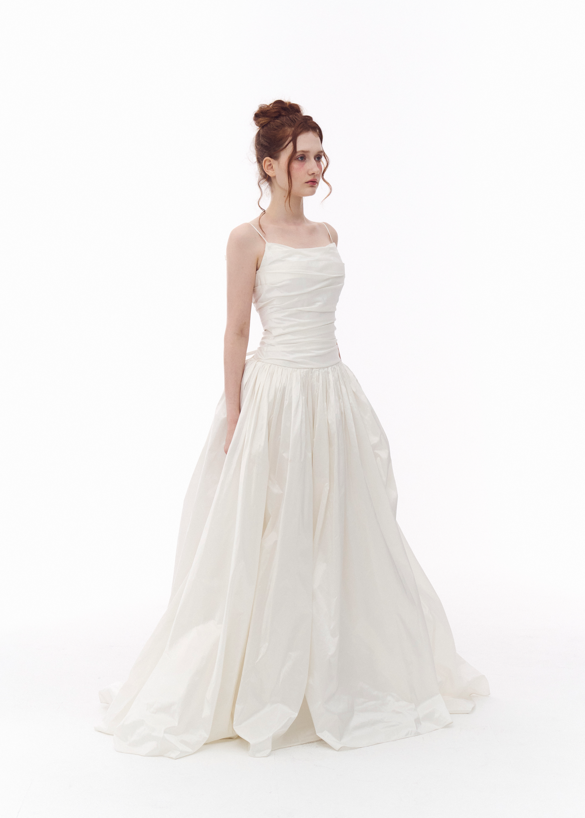 Lily Low Camisole Dress_Rental 473,000₩