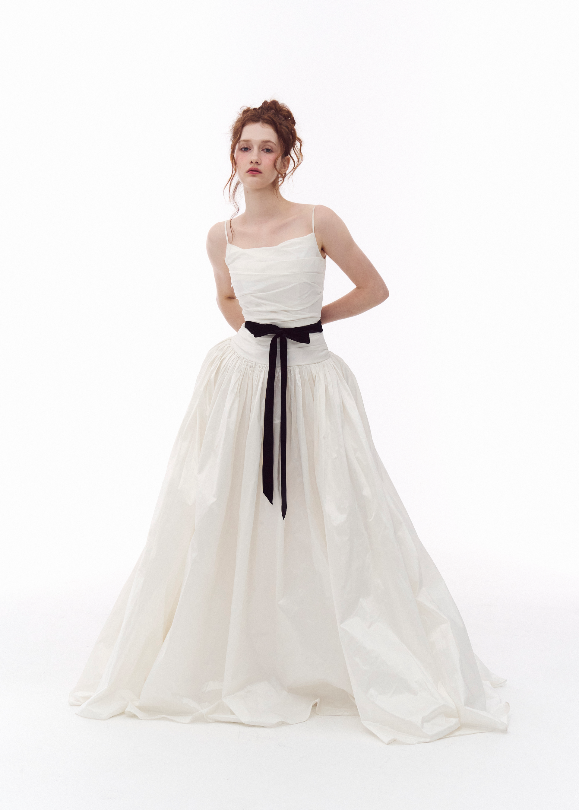 Lily Low Camisole Dress_Rental 473,000₩