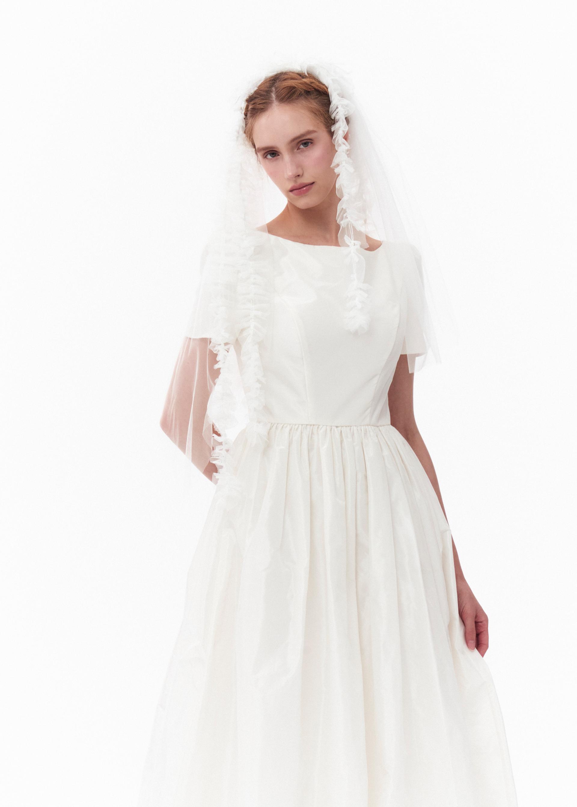 Taffeta Back_Slit White