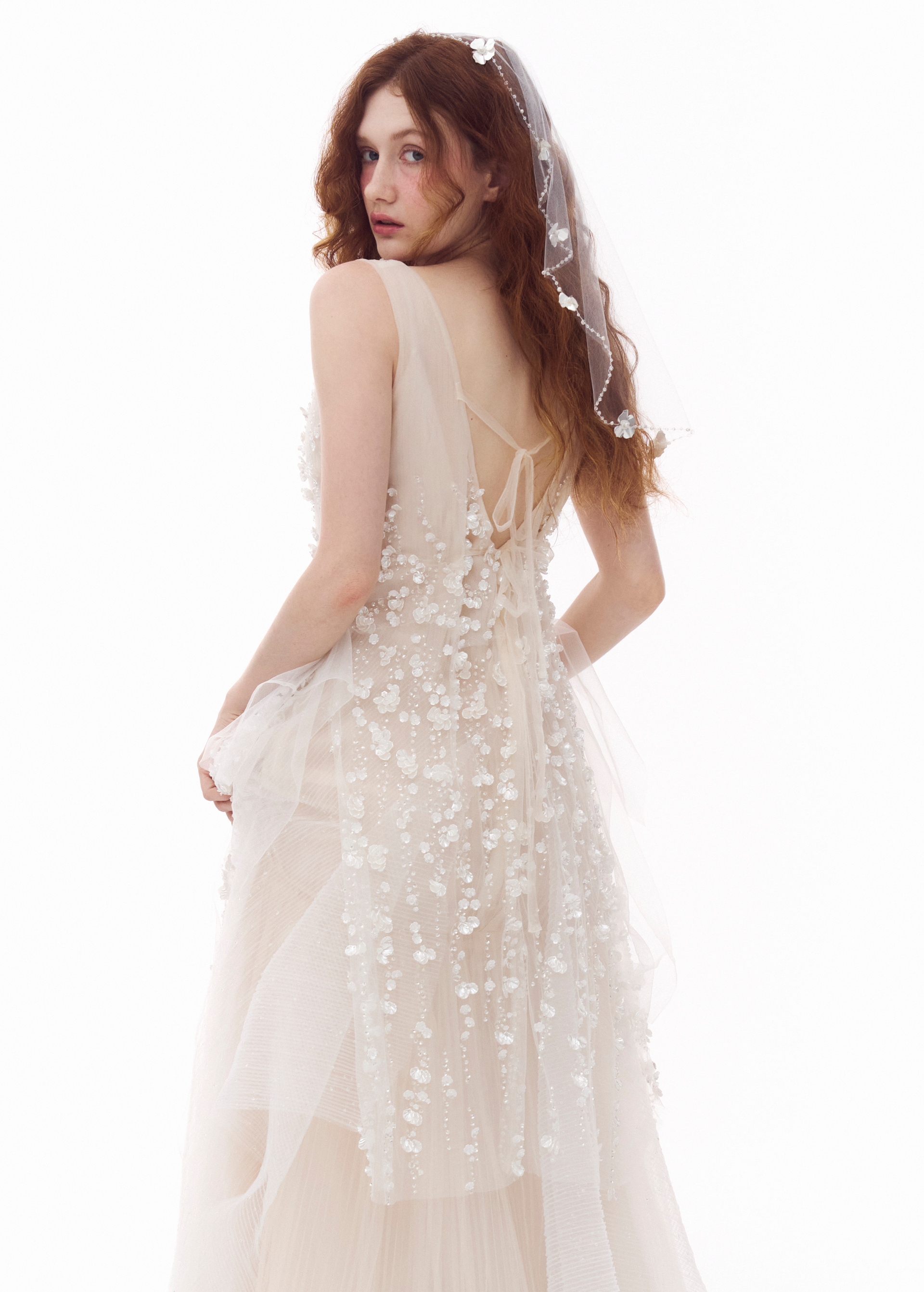 Blossom Loose Pleats Dress_Rental 638,000₩