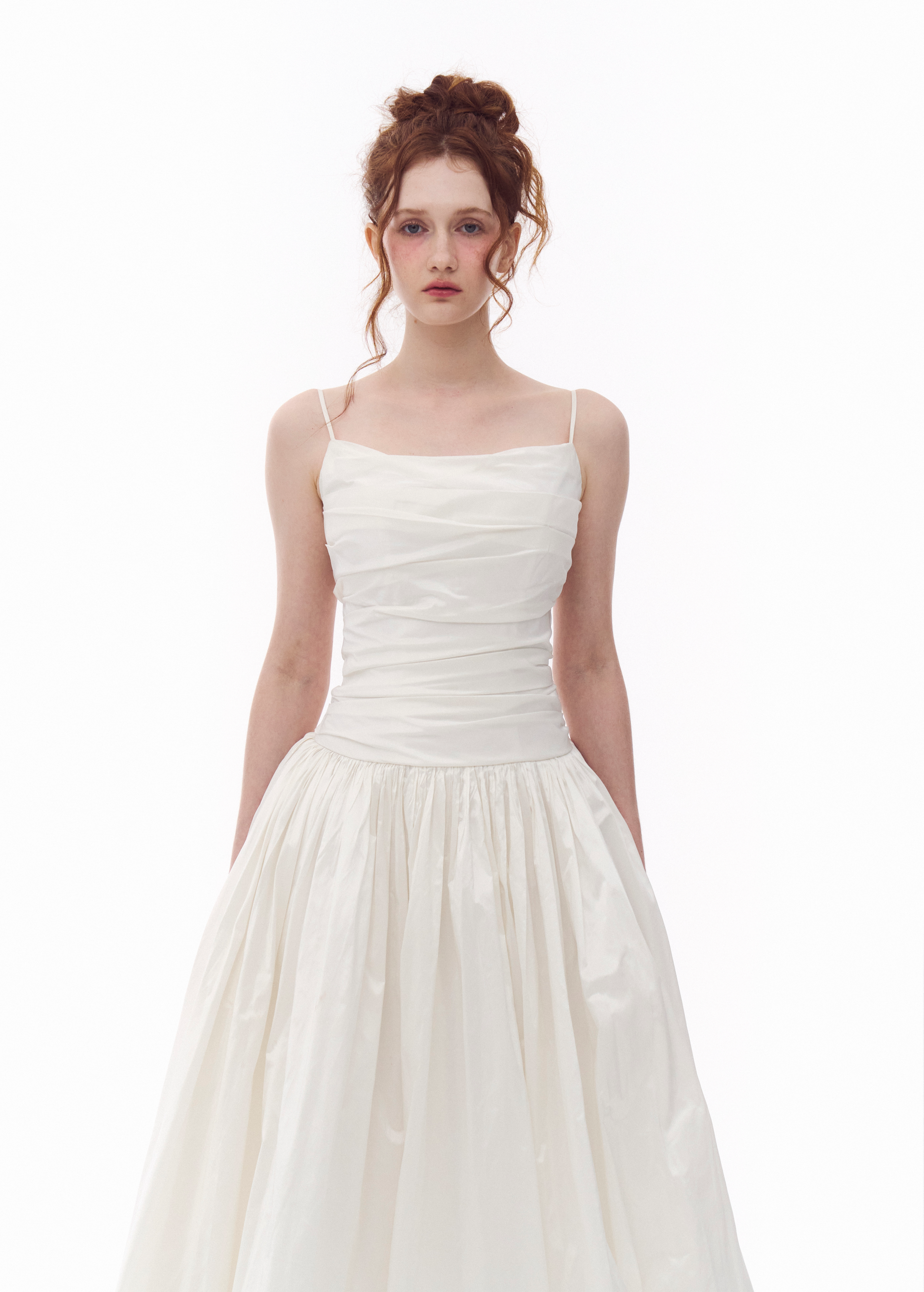 Lily Low Camisole Dress_Rental 473,000₩