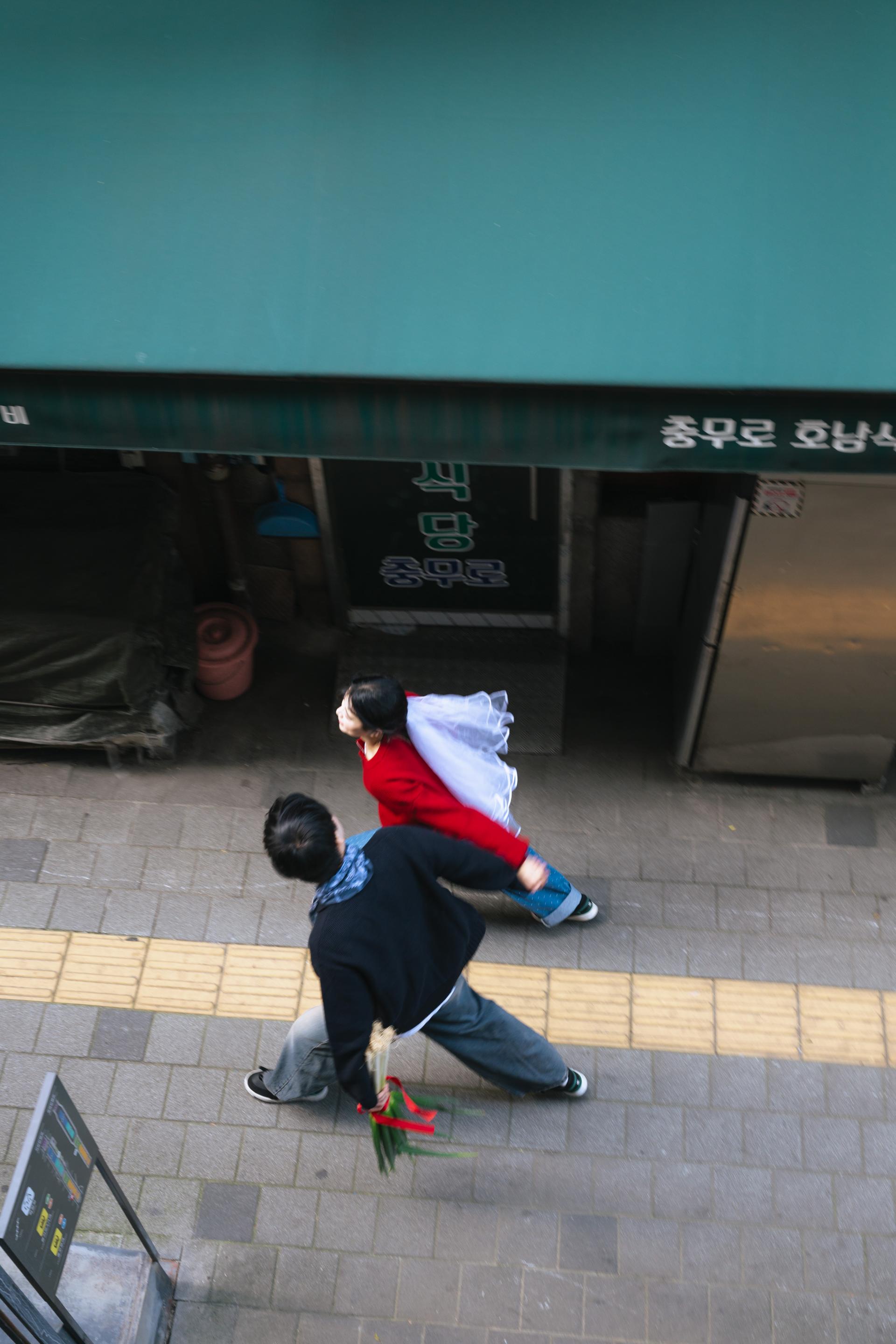 8a091900d99cc.jpg
