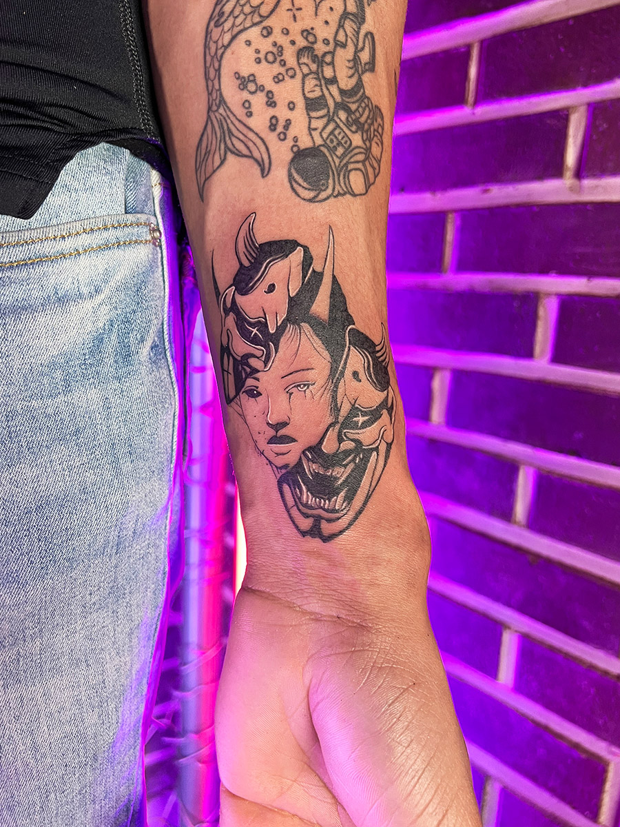 Korean blackwork tattoo artist work