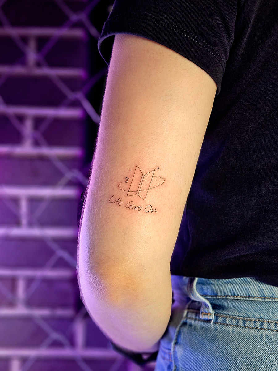 Seoul tattoo shop street view