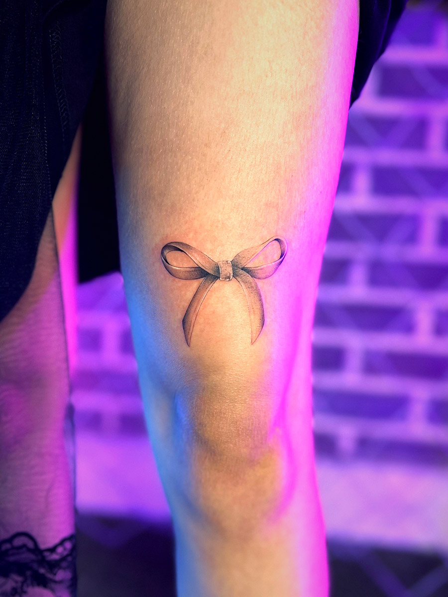 Hongdae tattoo artist in Korea