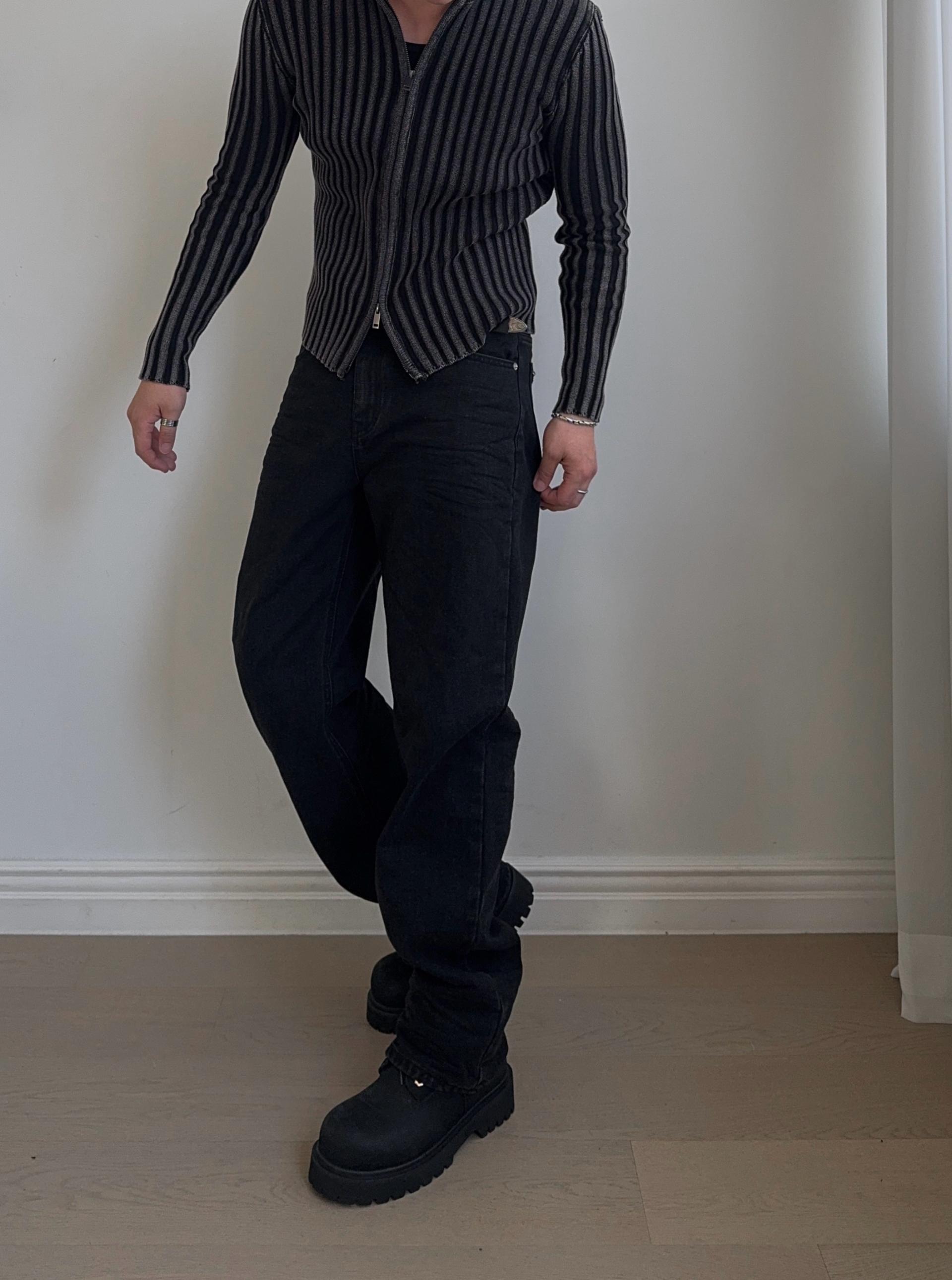 코브라 엠보 워싱 스트레이트 데님 팬츠