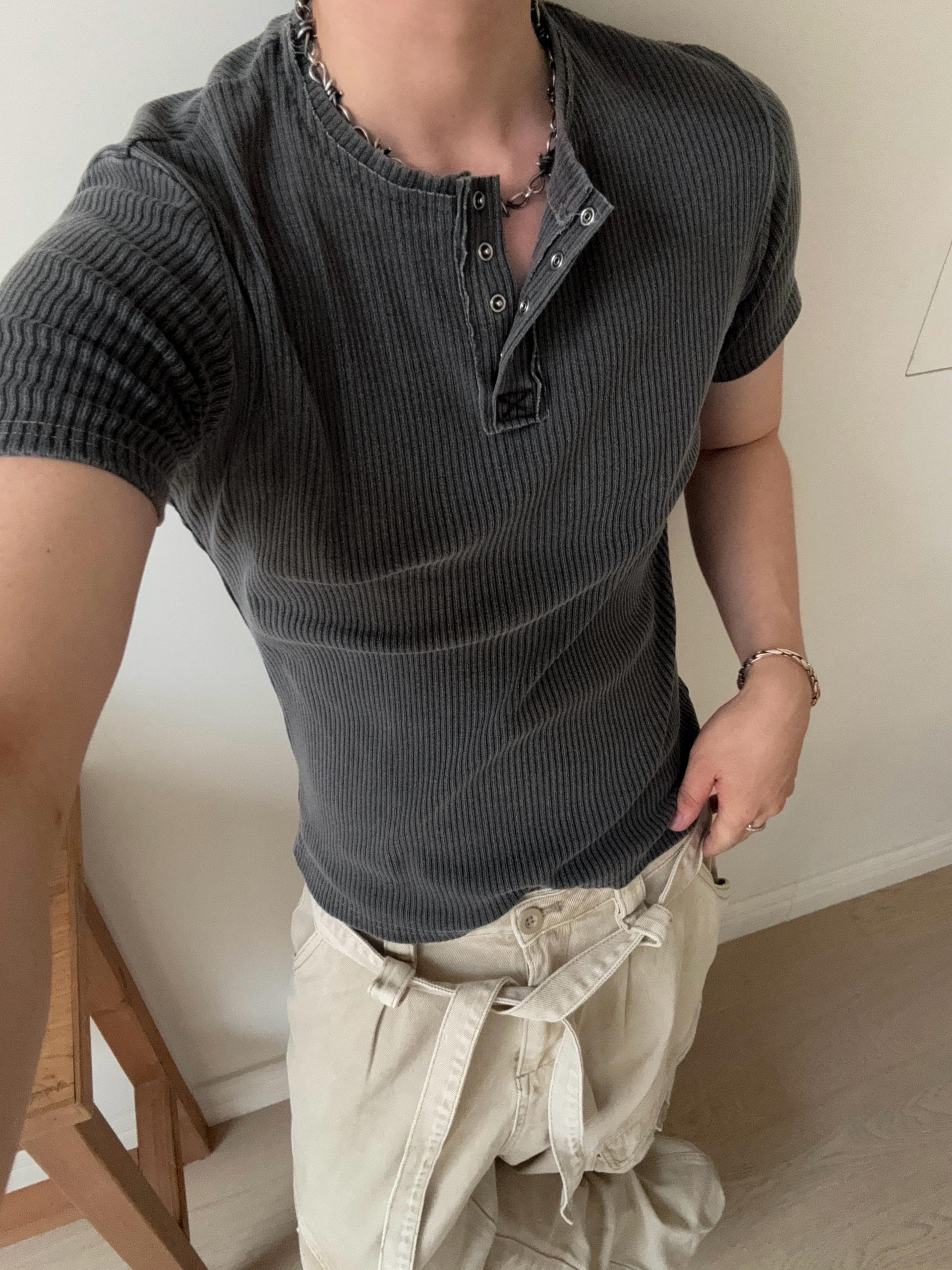 [MUSCLE FIT] 데스트 피그먼트 헨리넥 반팔 티셔츠 4COL