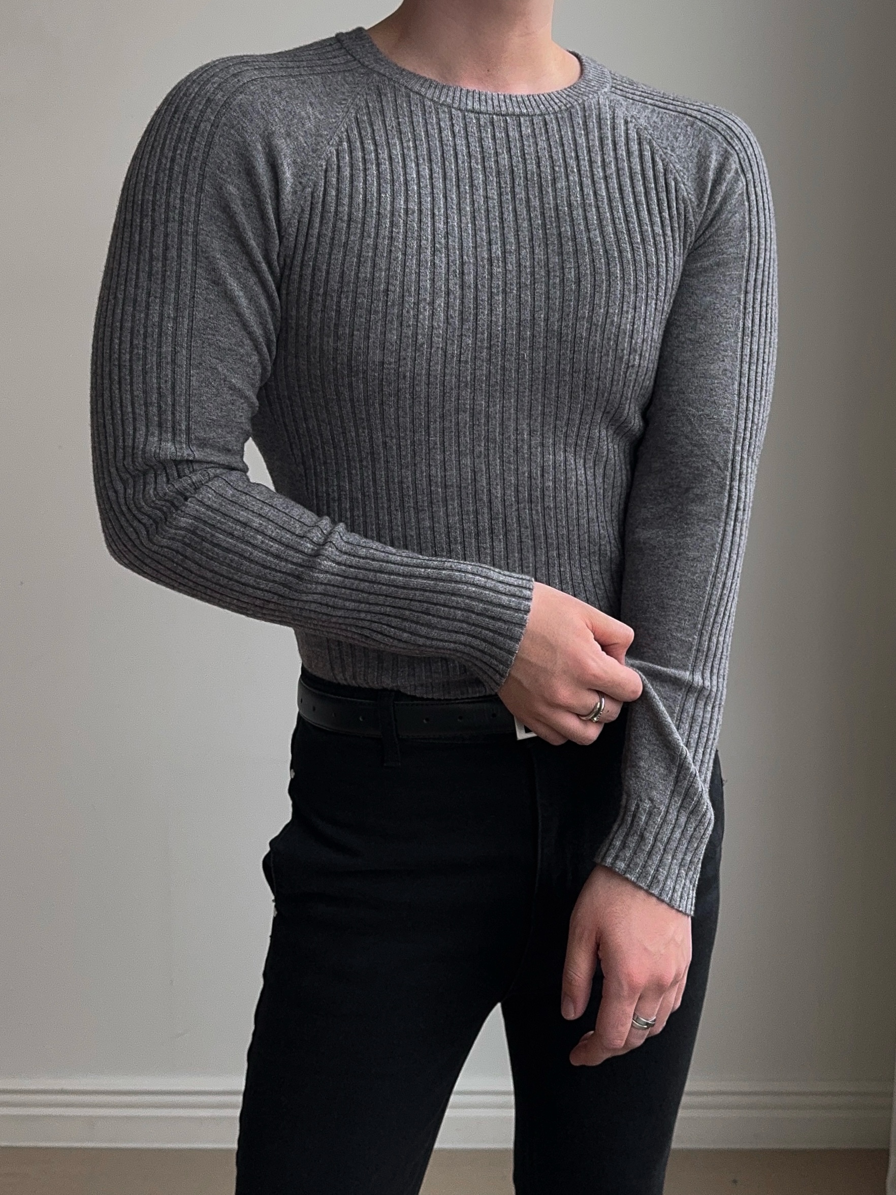 [MUSCLE FIT] 렝무어 불규칙 레글런 골지 니트 6COL