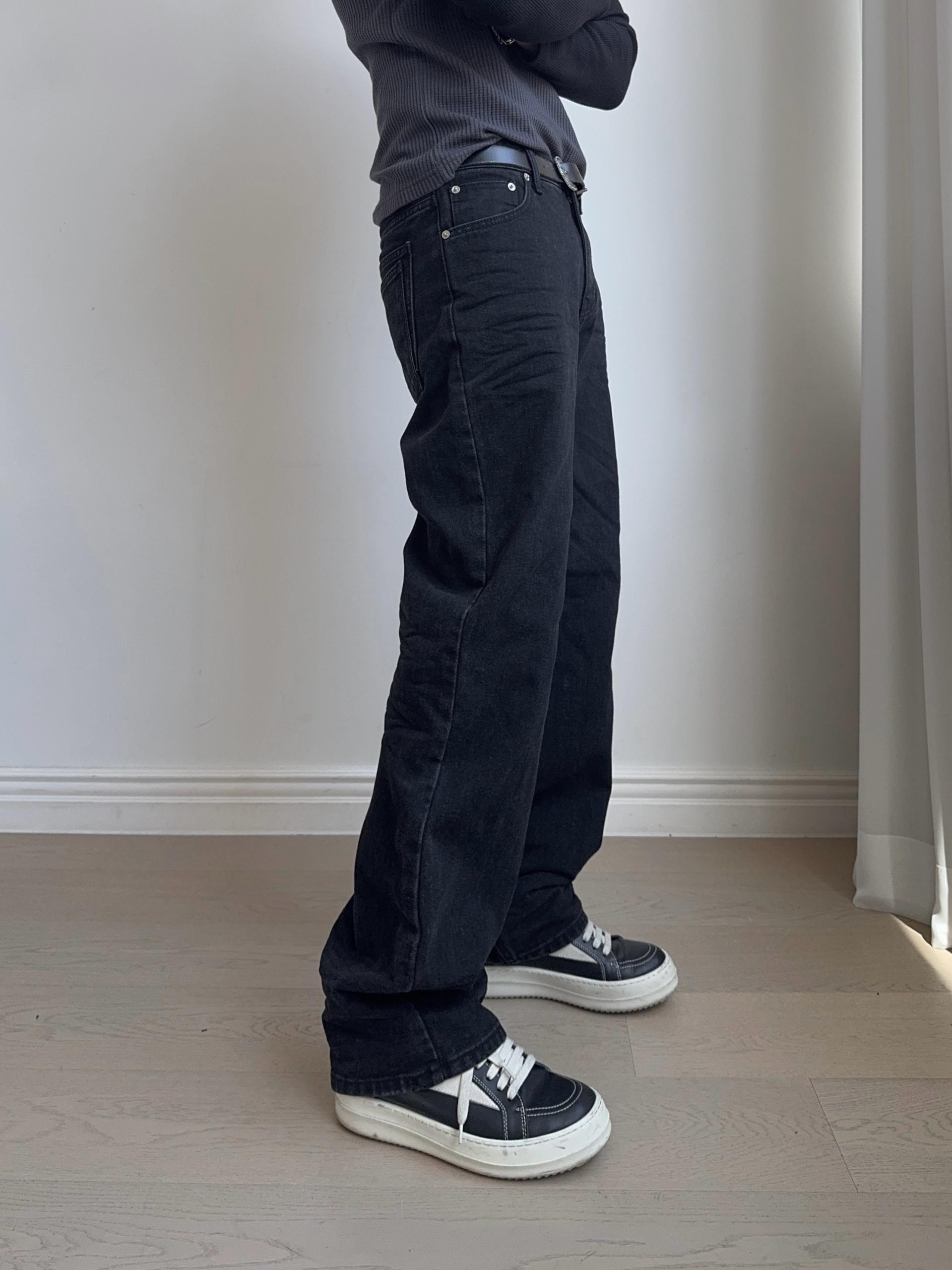 코브라 엠보 워싱 스트레이트 데님 팬츠