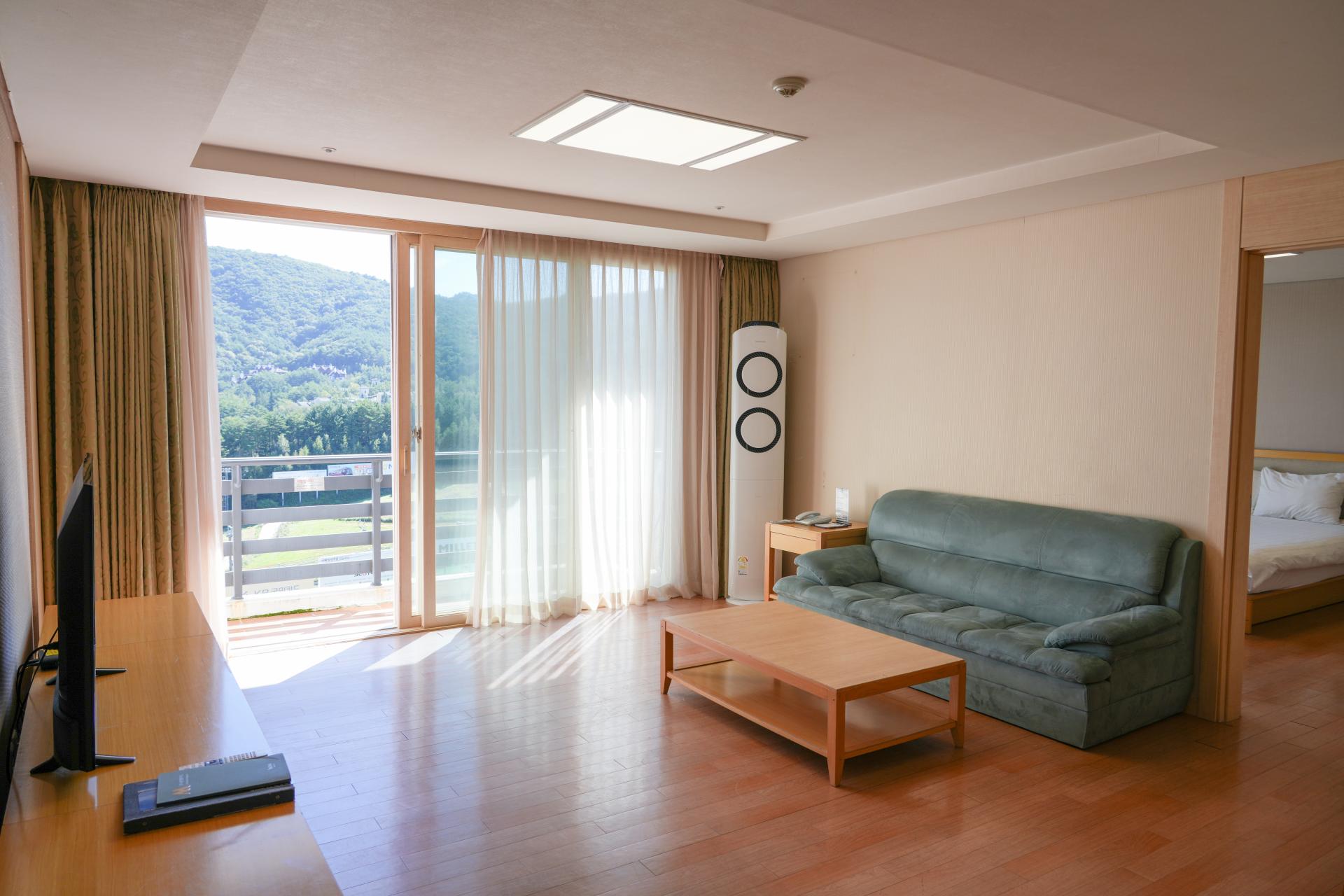 MONA YONGPYONG GREENPIA CONDOMINIUM 38PY