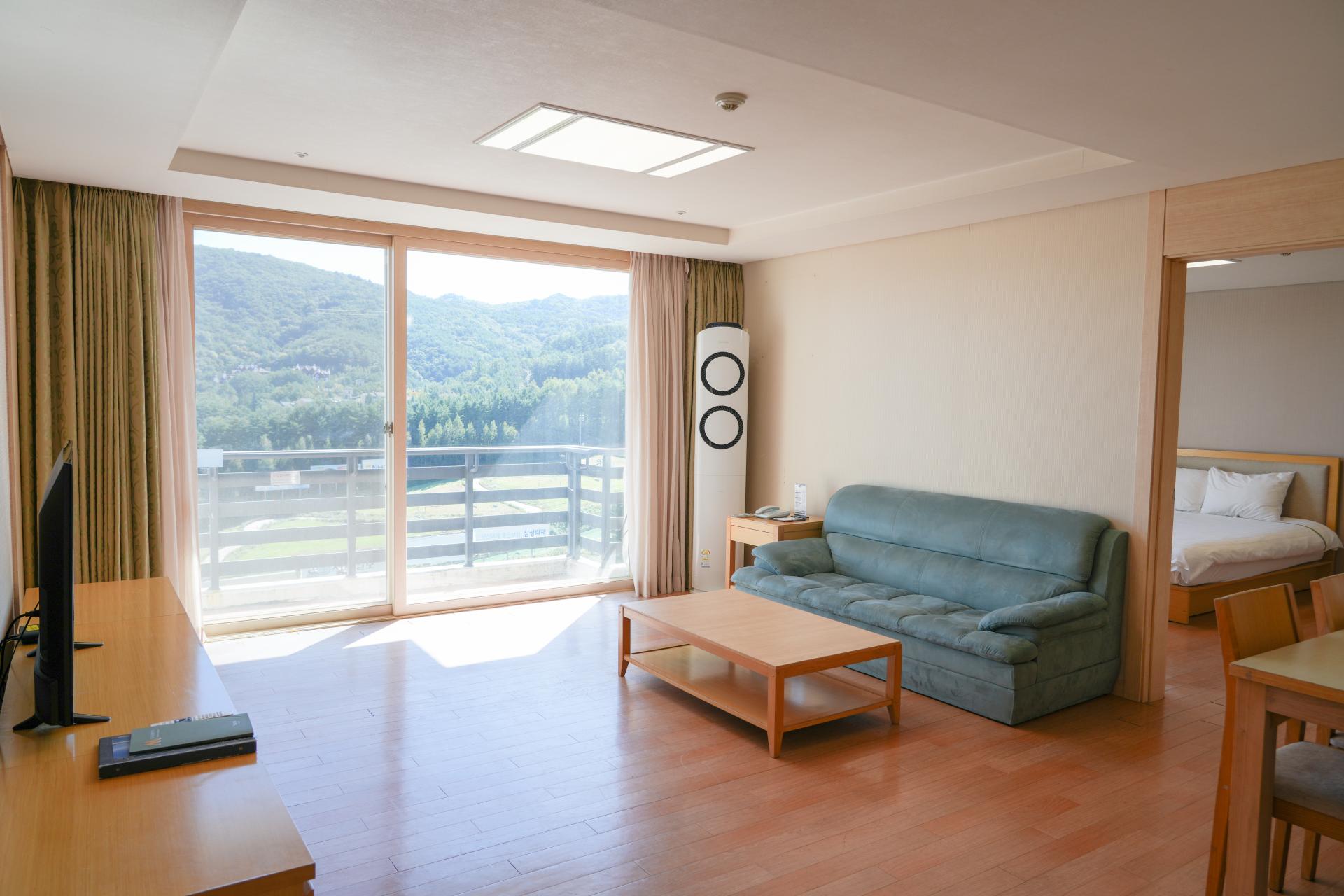 MONA YONGPYONG GREENPIA CONDOMINIUM 38PY