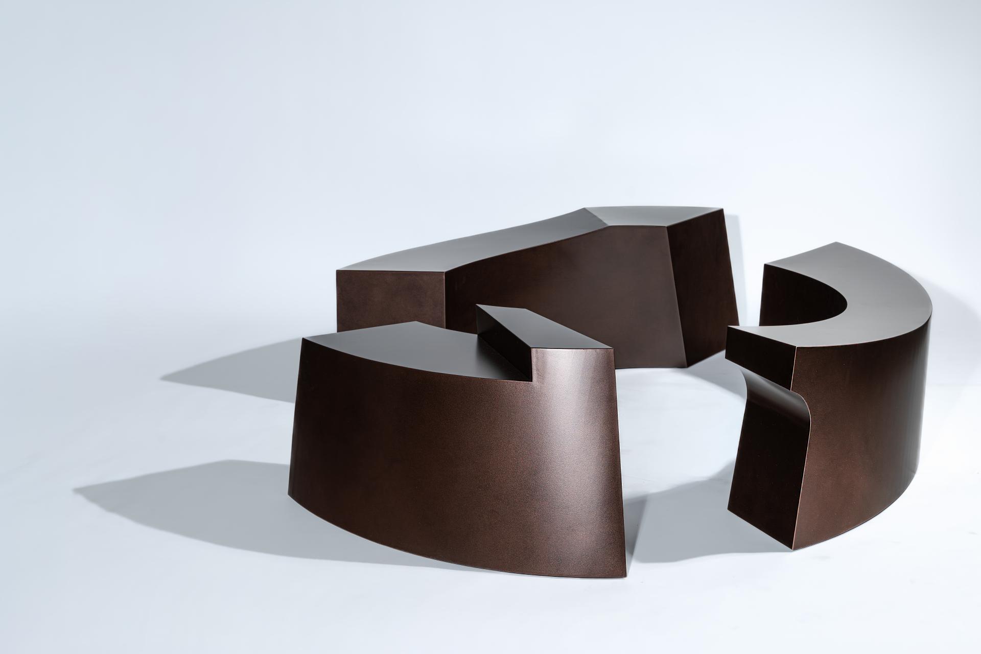 따로, 또 같이 Individually, Together _ 950 x 438 x 450 , 1405 x 425 x 450, 1470 x 505 x 460 (mm) _ 철에 분체도장 _ 2026.jpg