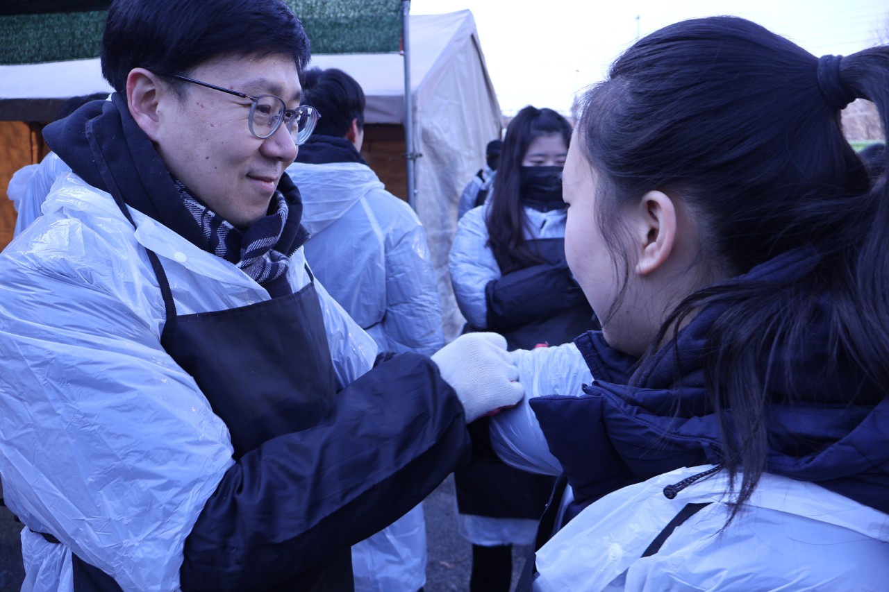 08c987a46b406.jpg