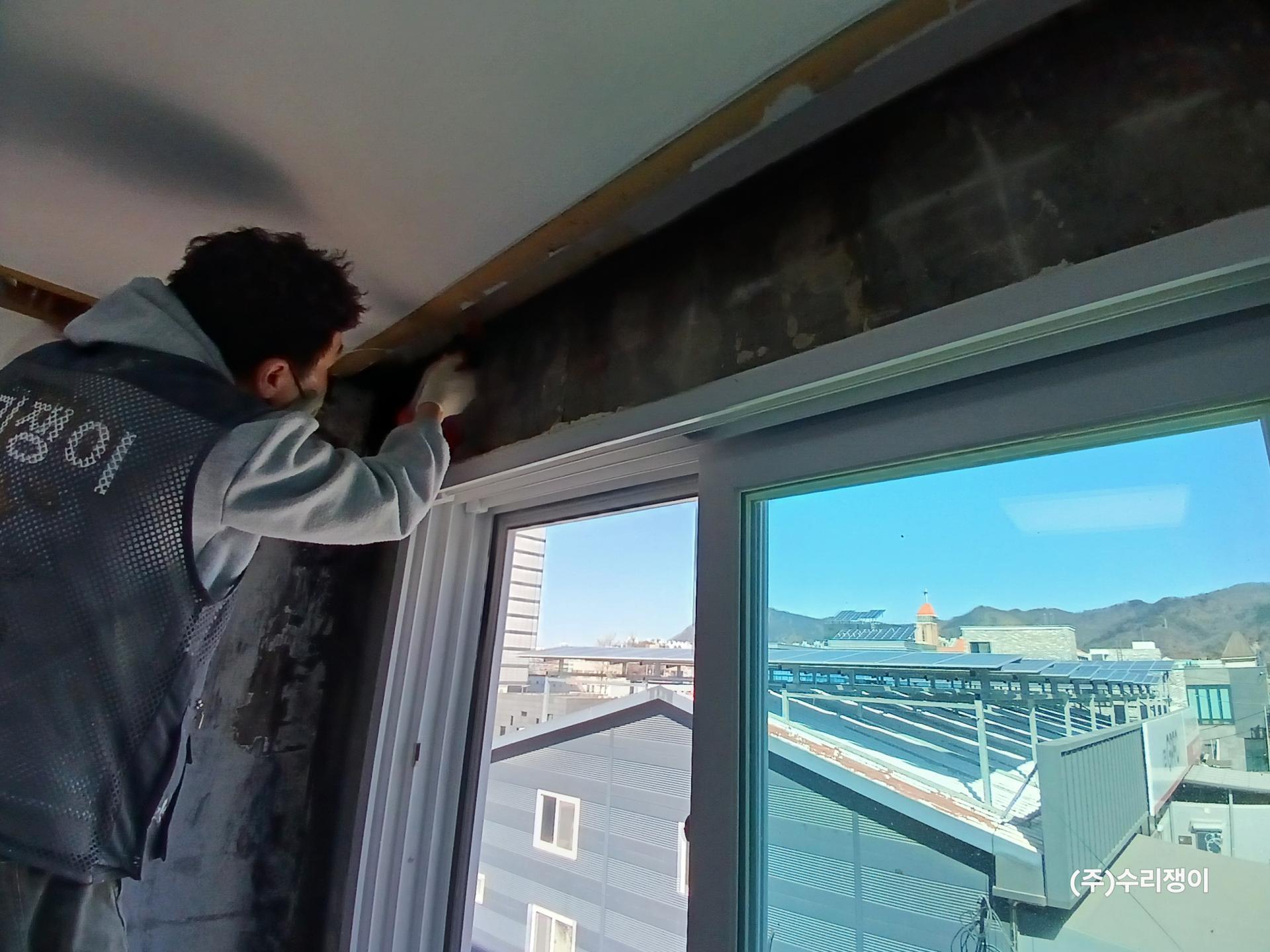 3곰팡이제거 방제작업 (2).jpg