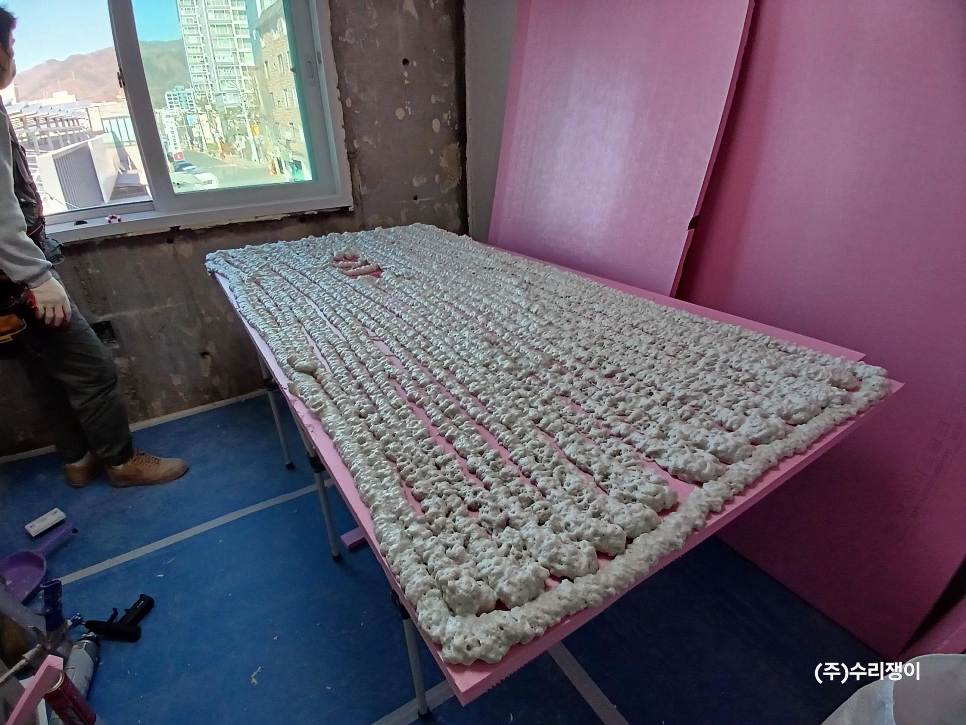 4아이소핑크1차1중기밀밀착시공 (1).jpg