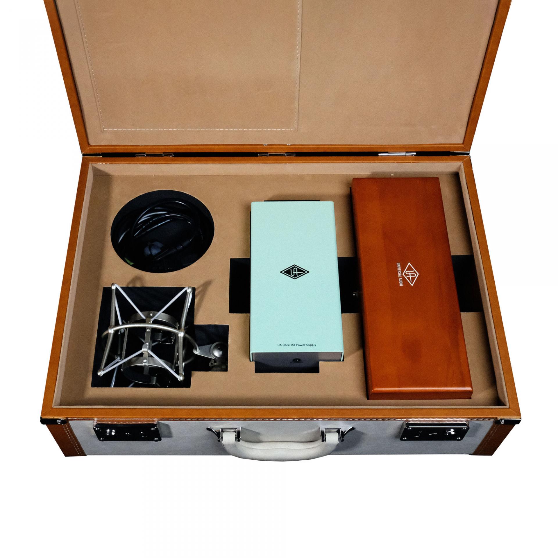 Universal Audio [기간 한정 번들] Bock 251 + Teletronix LA-2A
