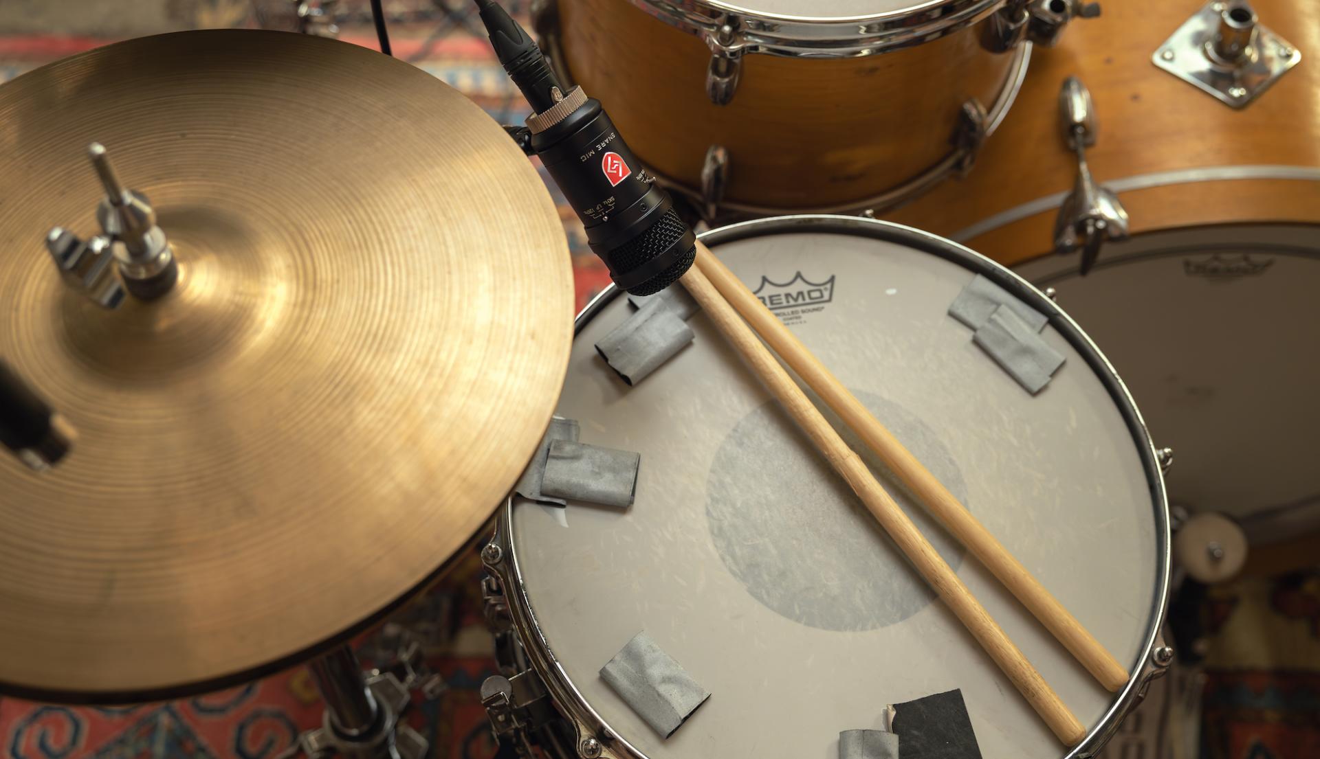 Lauten Audio LS-408 Snare Mic