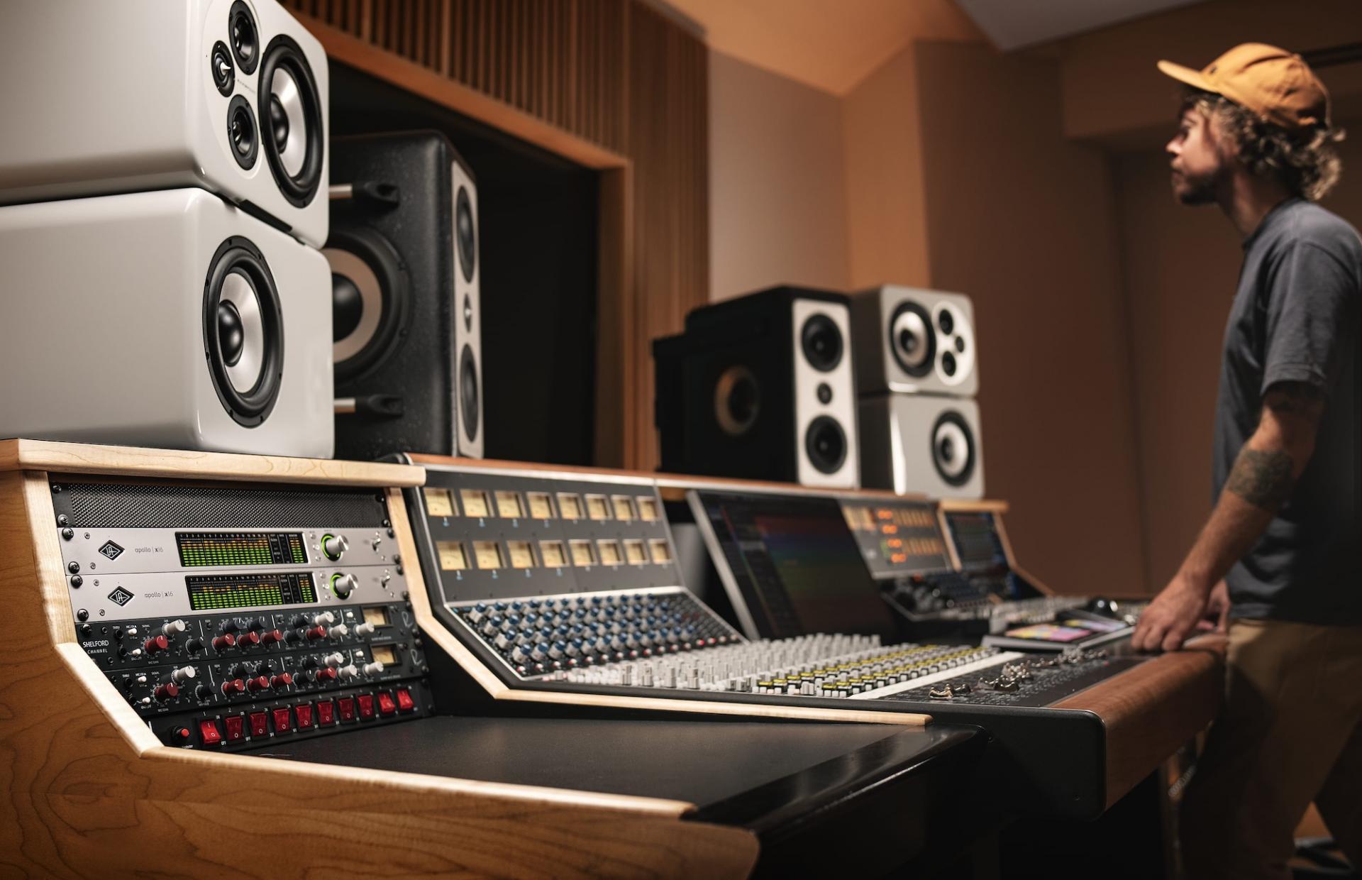 Universal Audio Apollo x16 Gen 2 Ultimate+ Edition