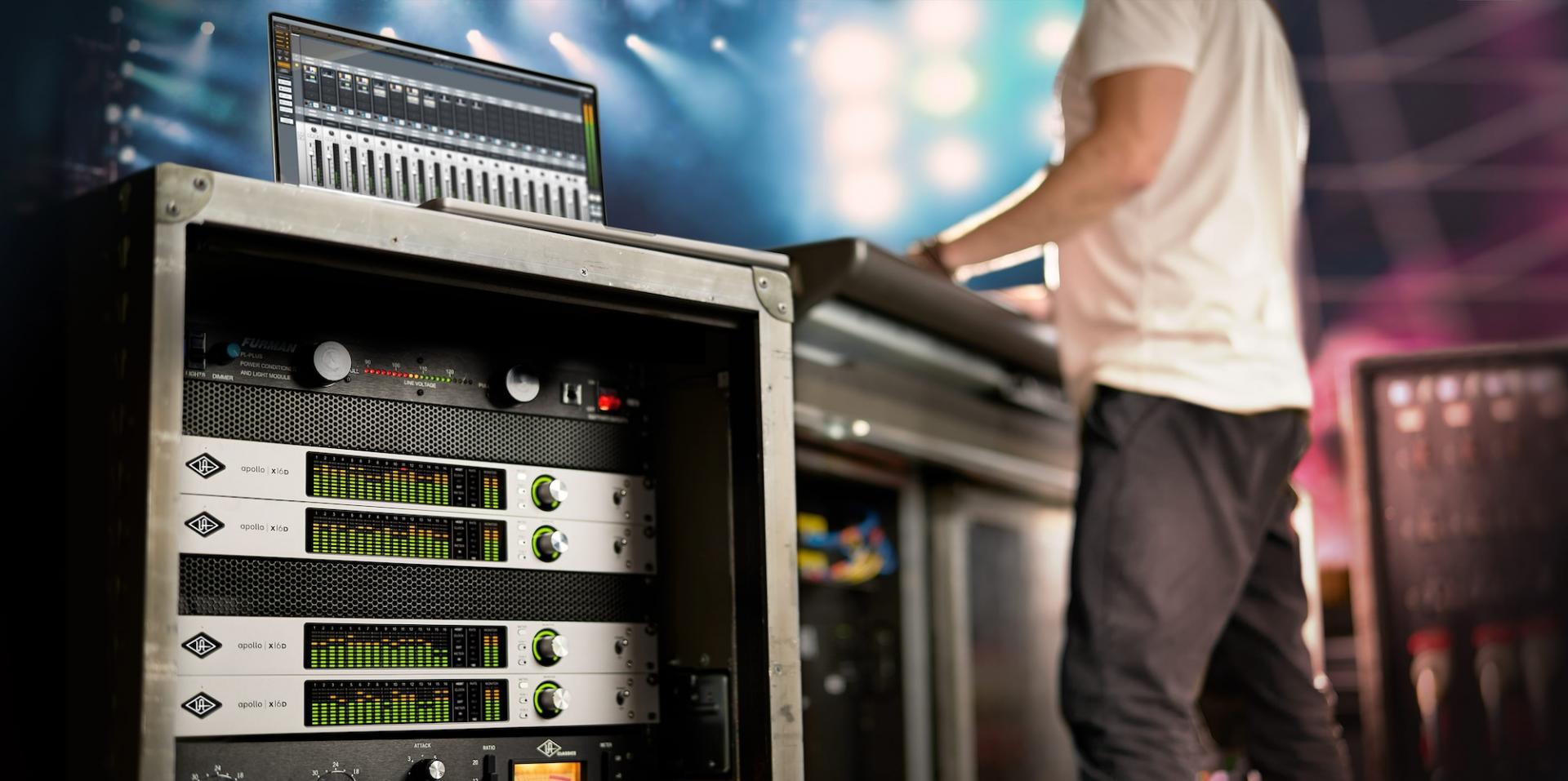 Universal Audio Apollo x16D Essentials+ Edition