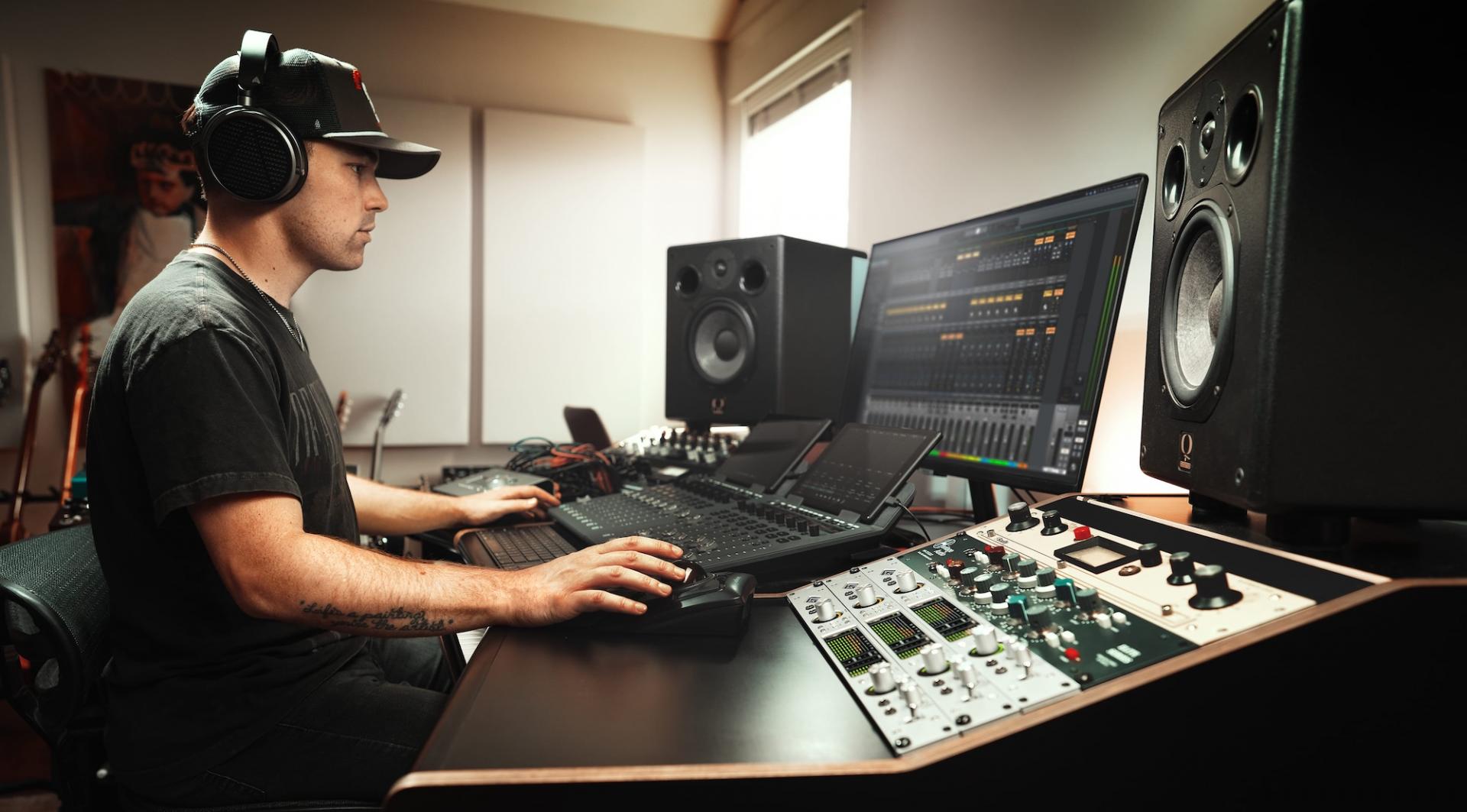 Universal Audio Apollo x8 Gen 2 Essentials+ Edition