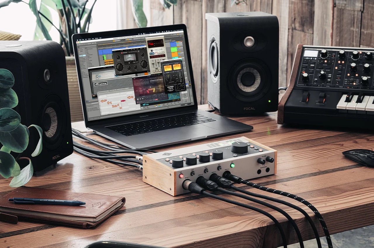 Universal Audio Volt 476P USB Recording Studio