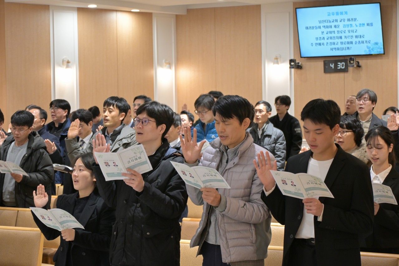 ce9d860b583df.jpg