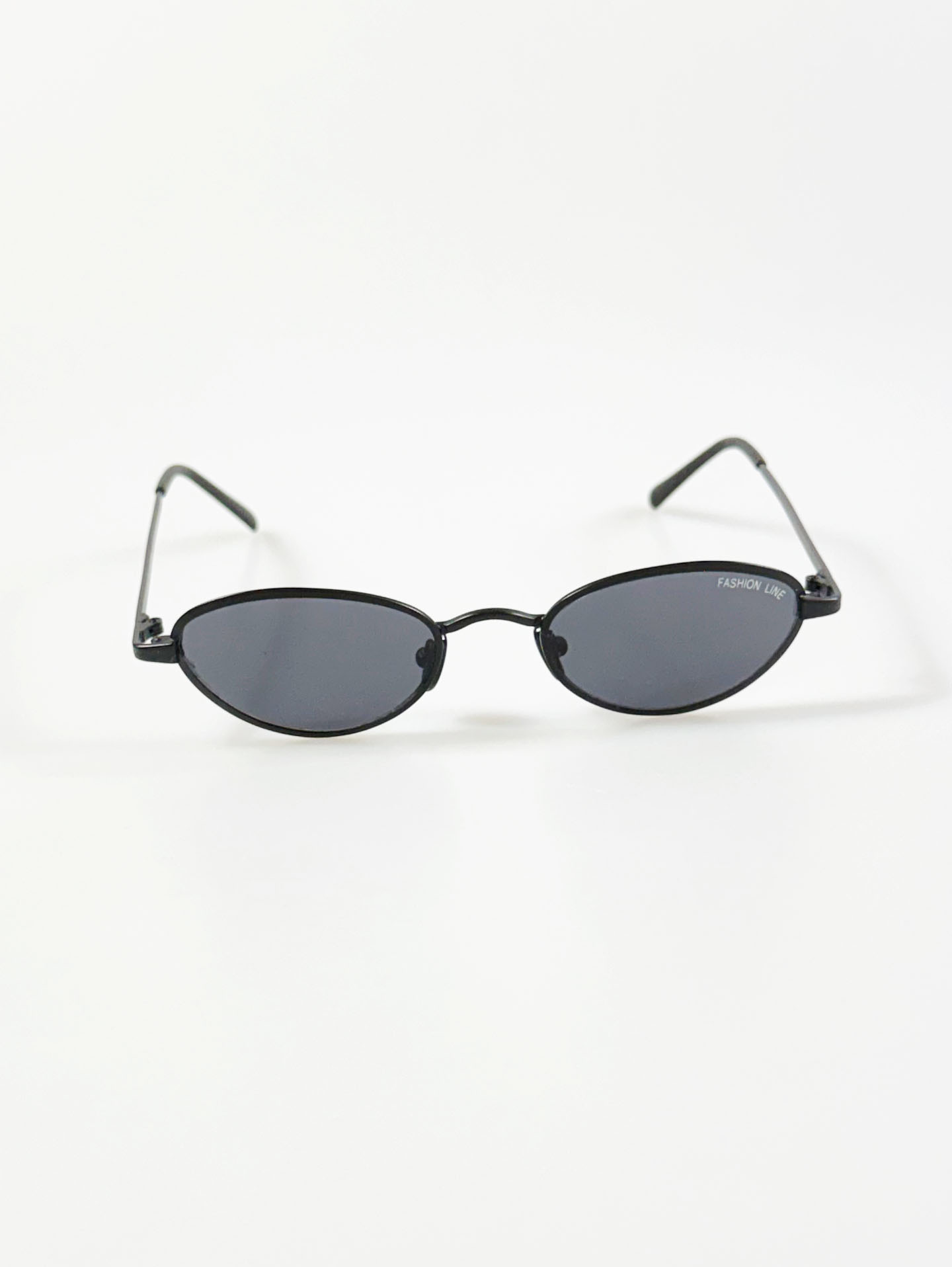 90's FASHION LINE Matte Black Slim Oval Metal Sunglasses