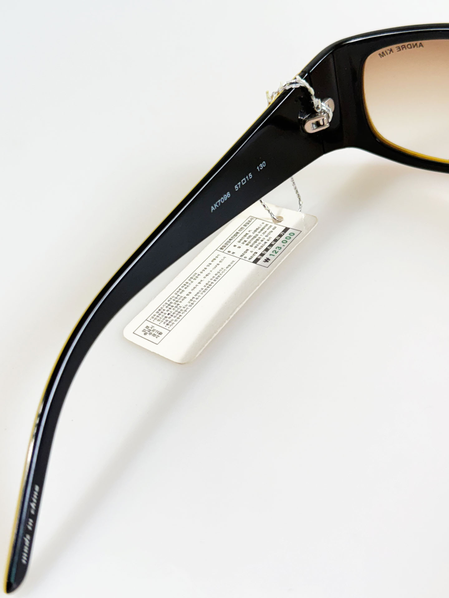 ANDRE KIM Bold Frame Sunglasses Collection Series 02