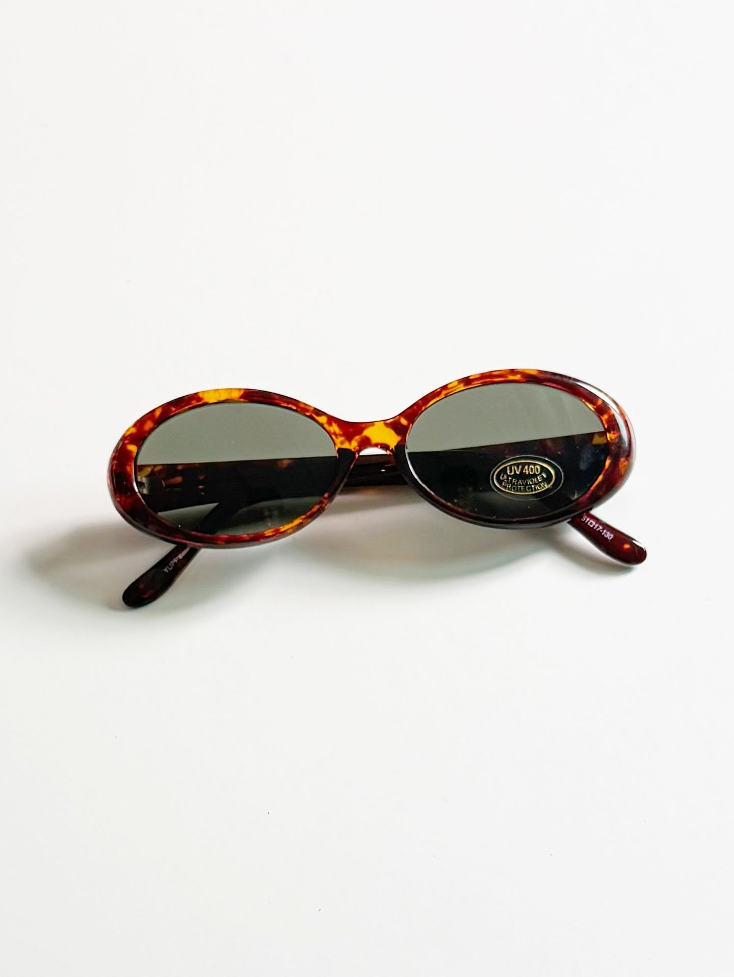 YUPPY Tortoiseshell Bold Oval Sunglasses