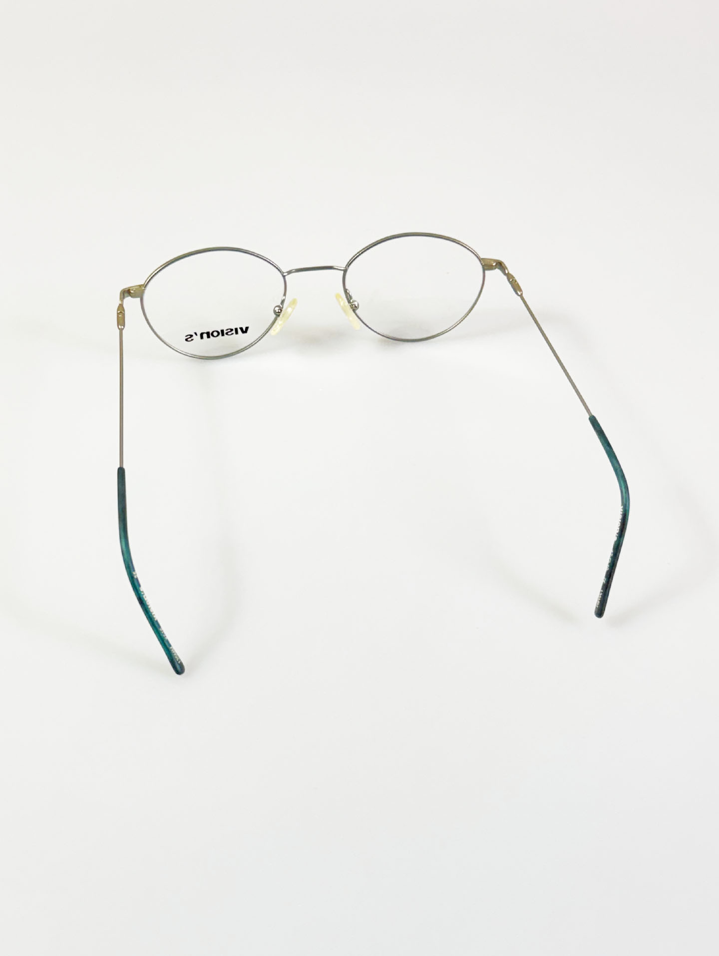 Vision’s Slim Oval Blue Tone Metal Glasses