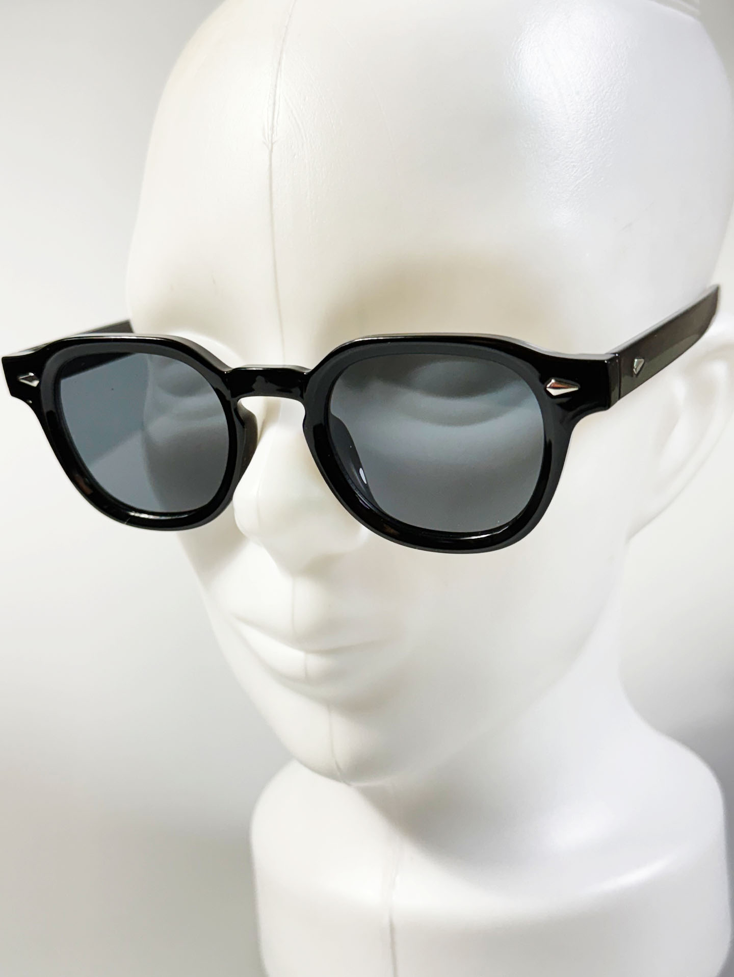 Classic Black Bold Square Frame Sunglasses