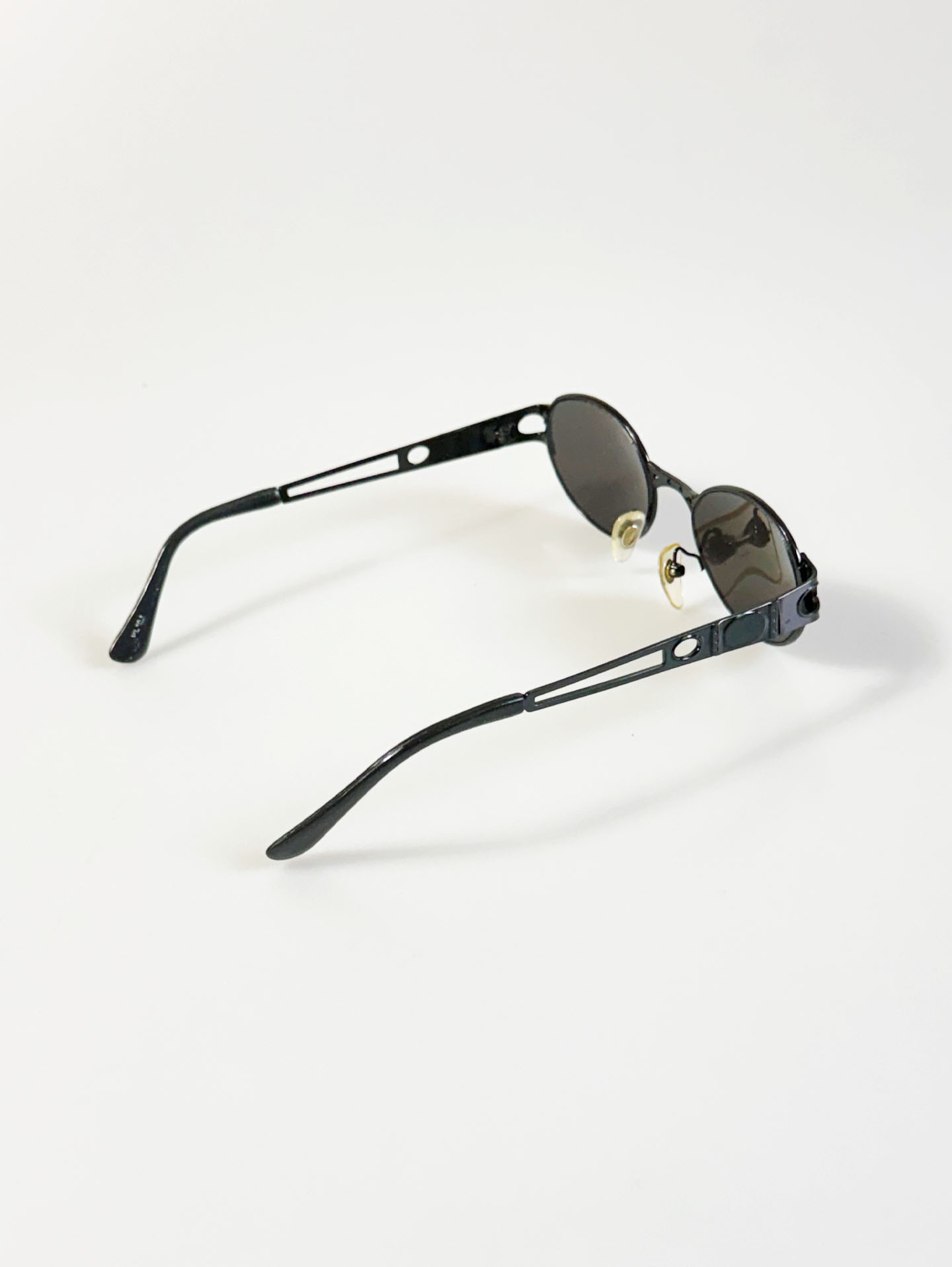 90's LOUIS MASTER Black Slim Oval Metal Sunglasses