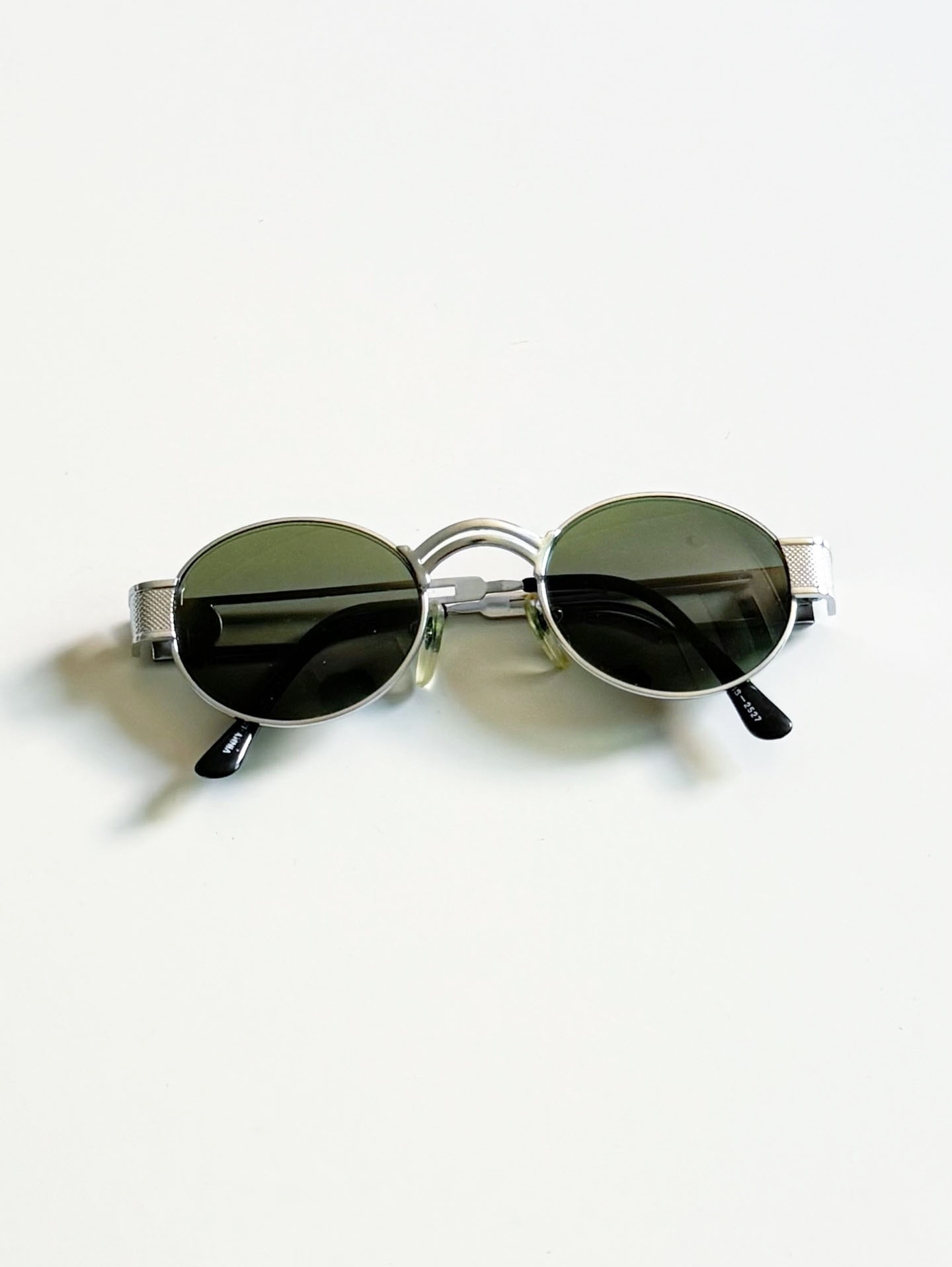 90's VINNY Silver Slim Oval Metal Sunglasses
