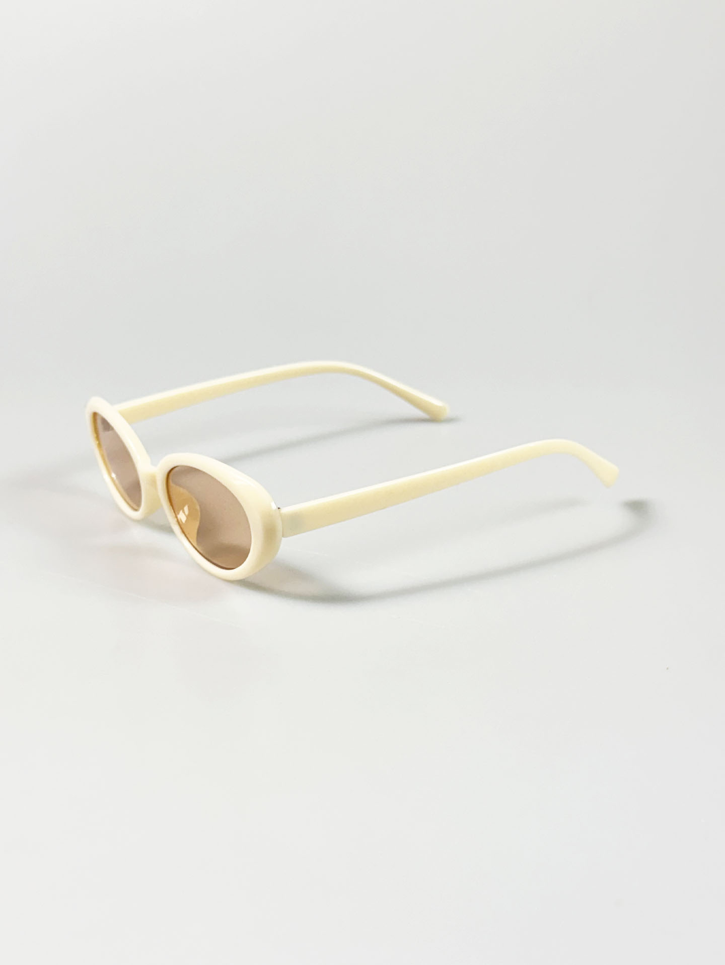 Ivory Bold Semi Cat-Eye Frame Tint Sunglasses