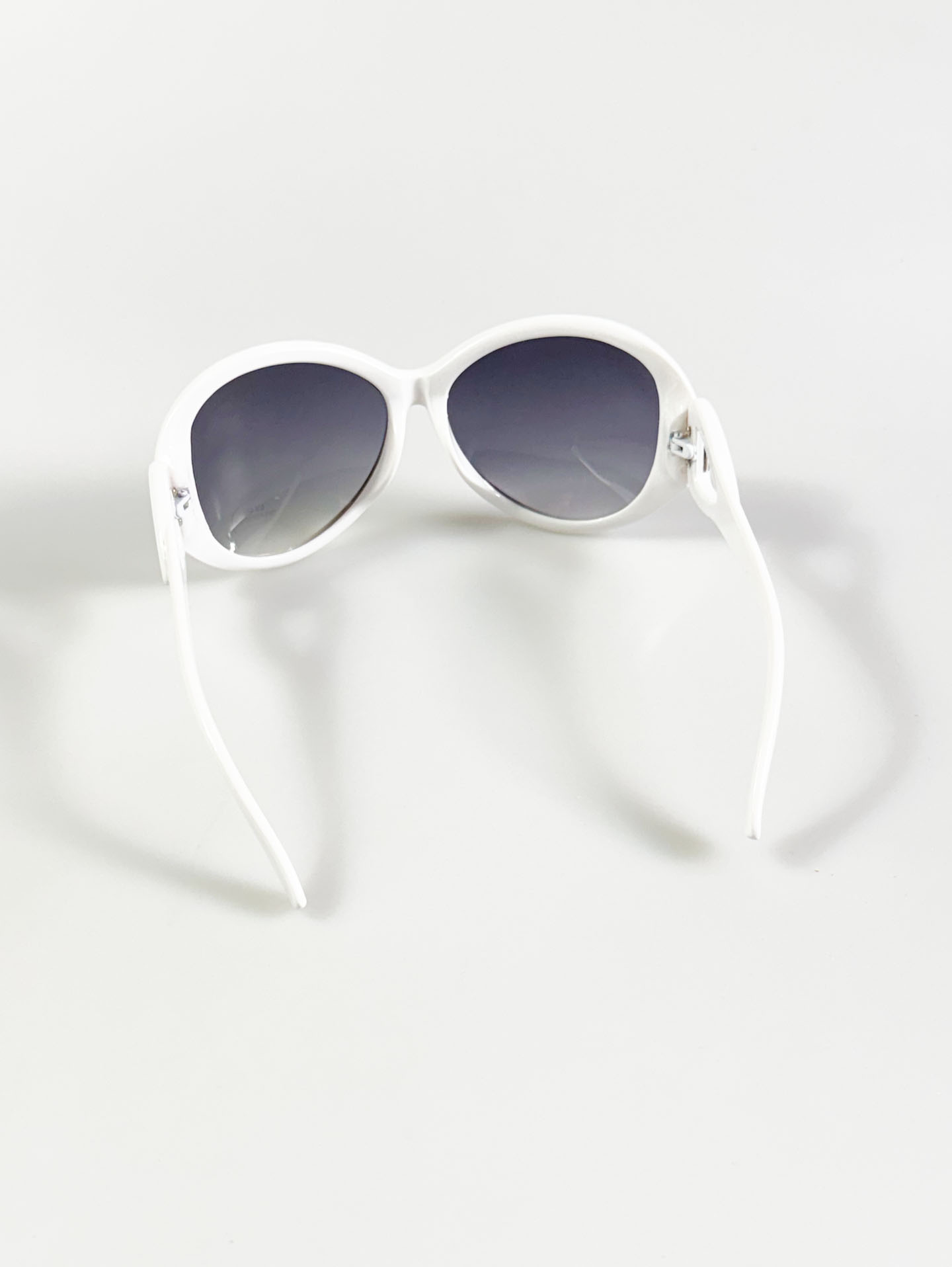 White Oversized Bold Oval Sunglasses