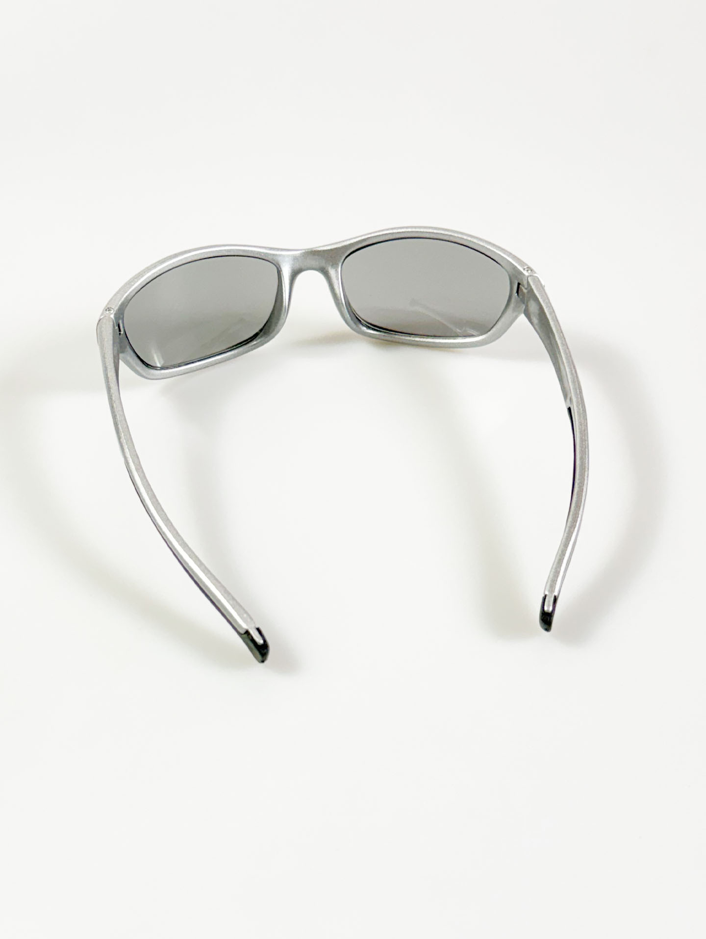 90's Silver Slim Oval Metal Tint Sunglasses