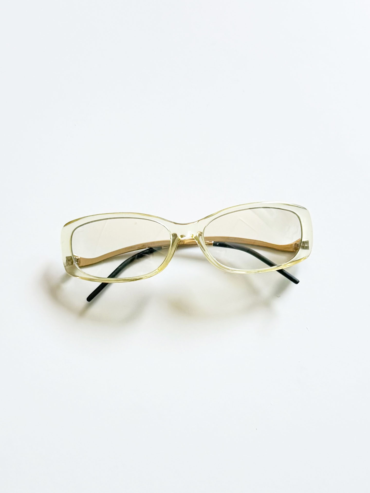 CAPRIO Translucent Bold Square Sunglasses