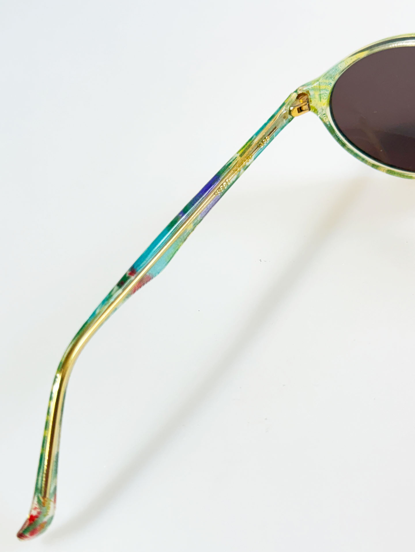 90's DISGUISE Multicolor Slim Oval Sunglasses