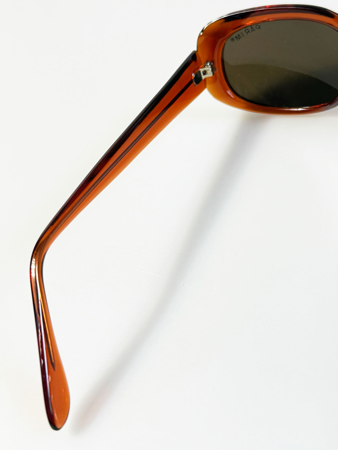 PARIM Translucent Amber Bold Oval Tint Sunglasses