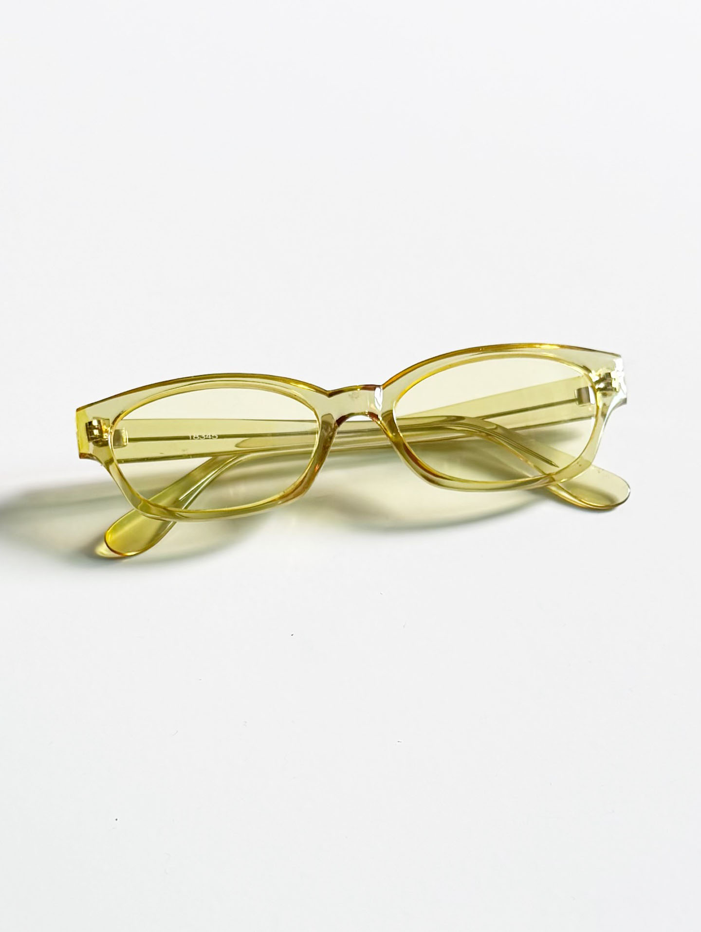 Transparent Yellow Bold Square Tint Sunglasses
