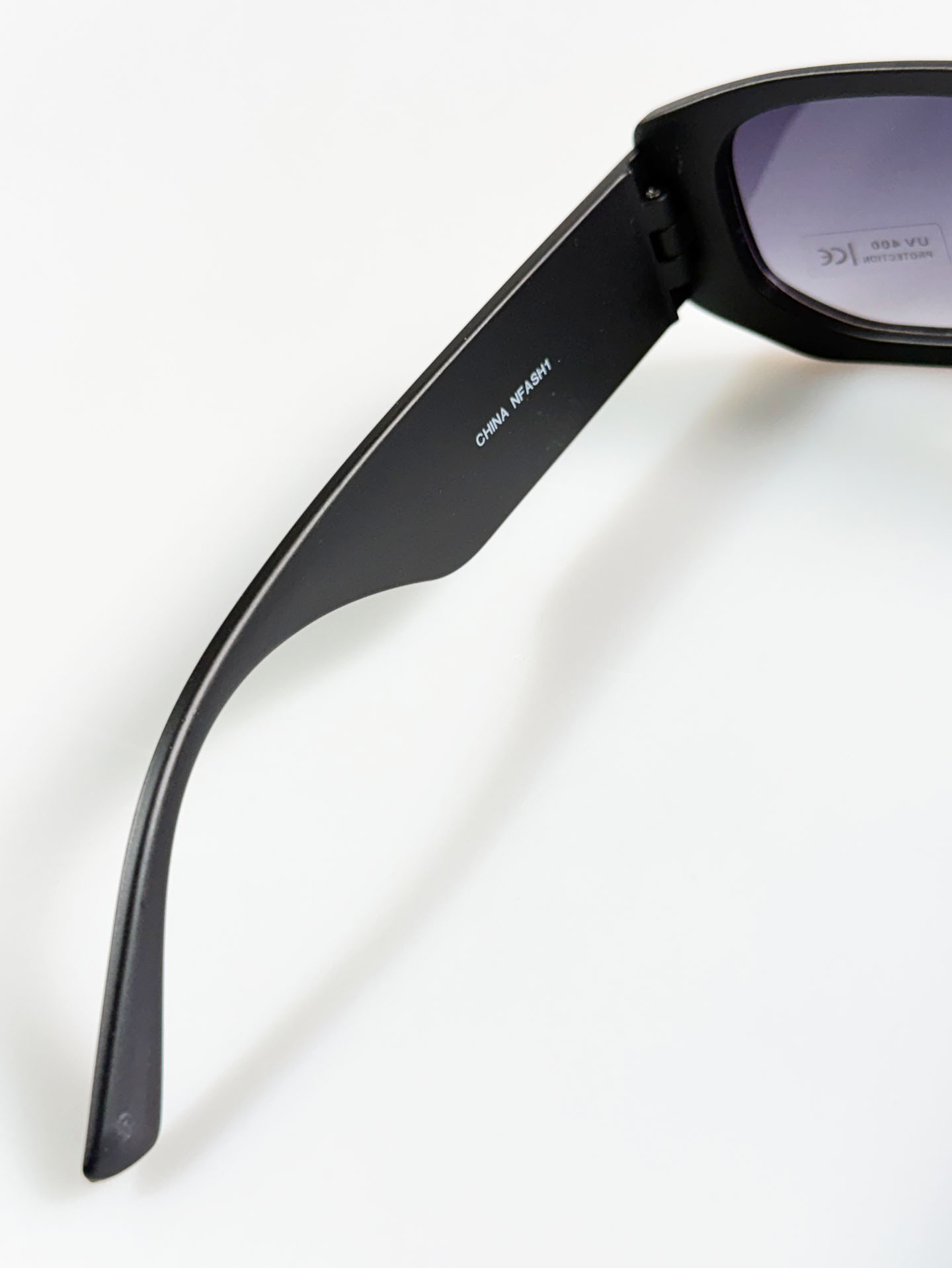 Matte Black Bold Geometric Square Frame Sunglasses
