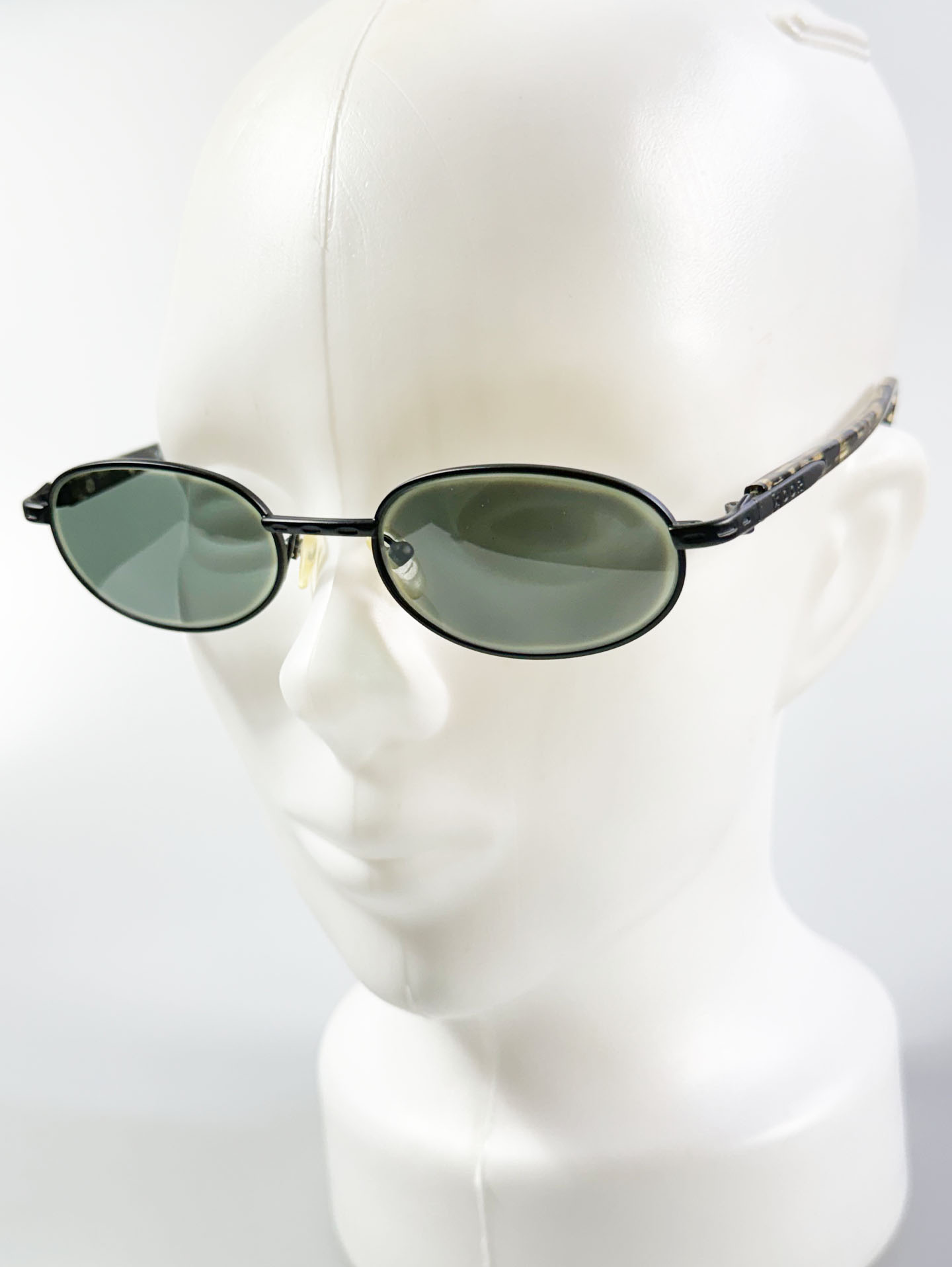 90's XOOR Black Slim Oval Metal Sunglasses