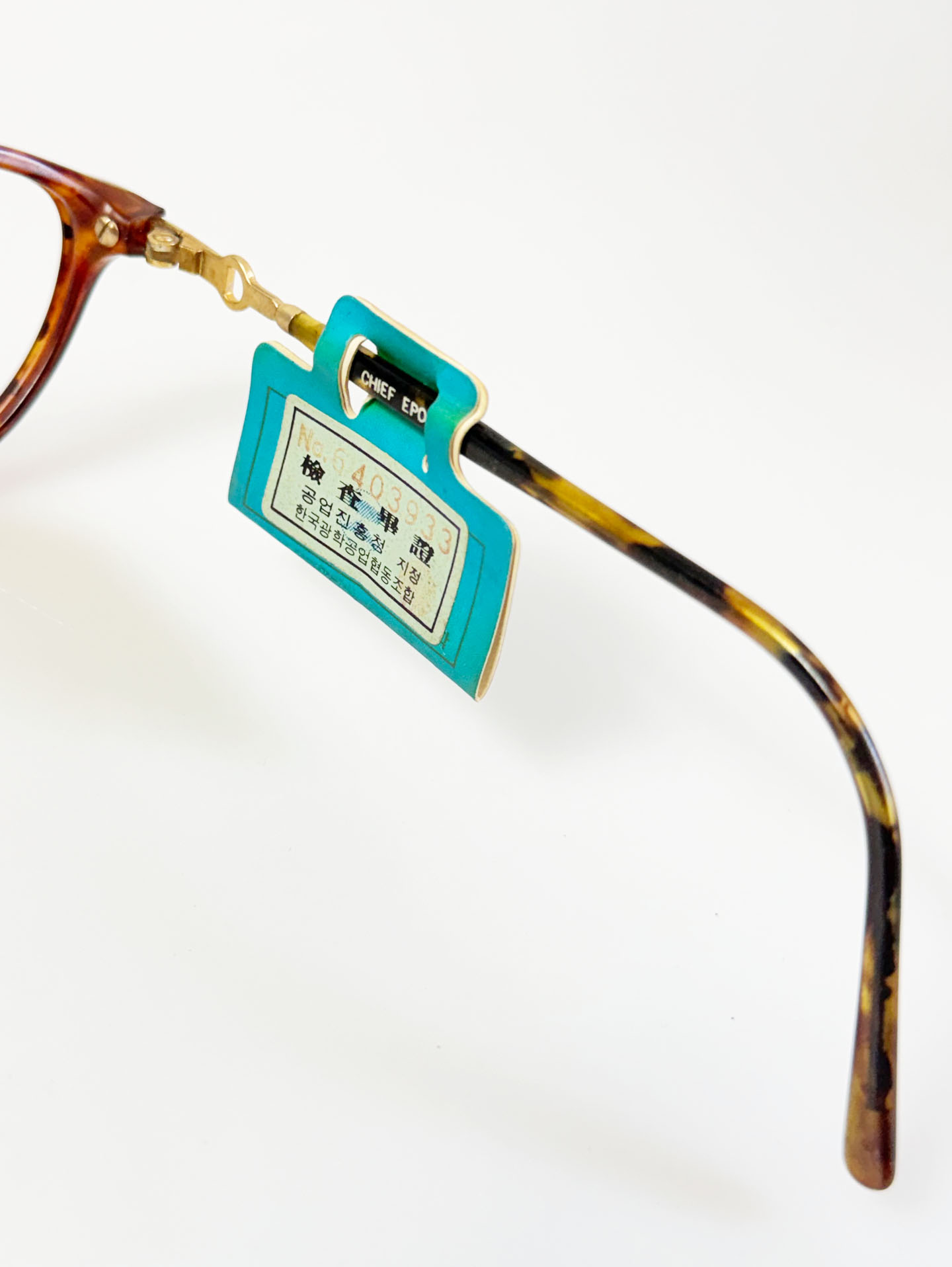 90's CHIEF Tortoiseshell Cat-Eye Horn-Rim Frame Glasses
