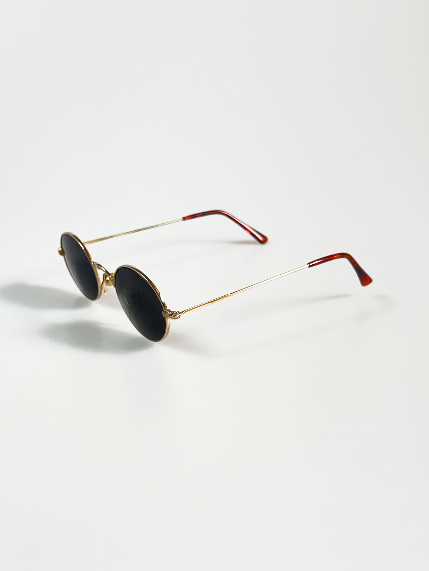 90's Gold Metal Slim Oval Frame Sunglasses
