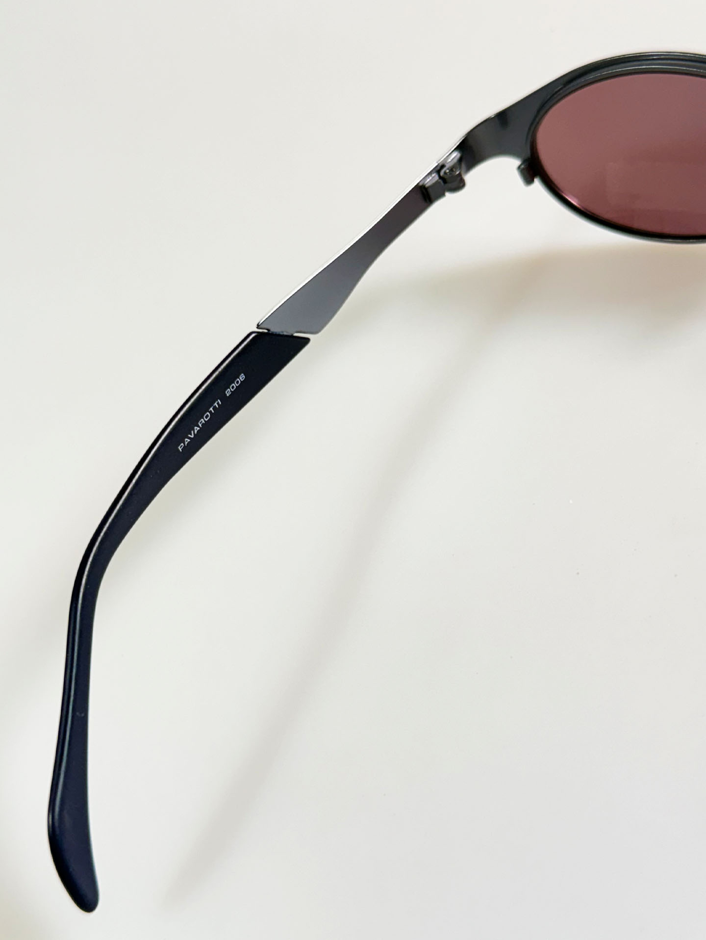 PAVAROTTI Dark Silver Oval Metal Tint Sunglasses