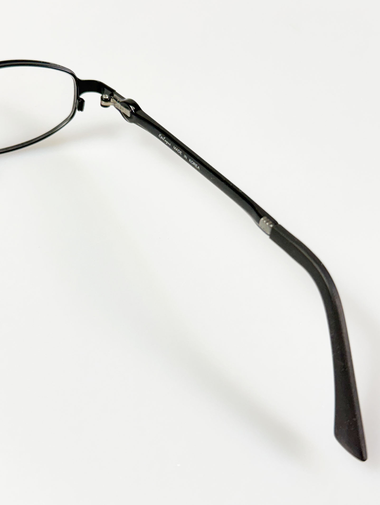 EPILOGUE Black Slim Oval Metal Glasses